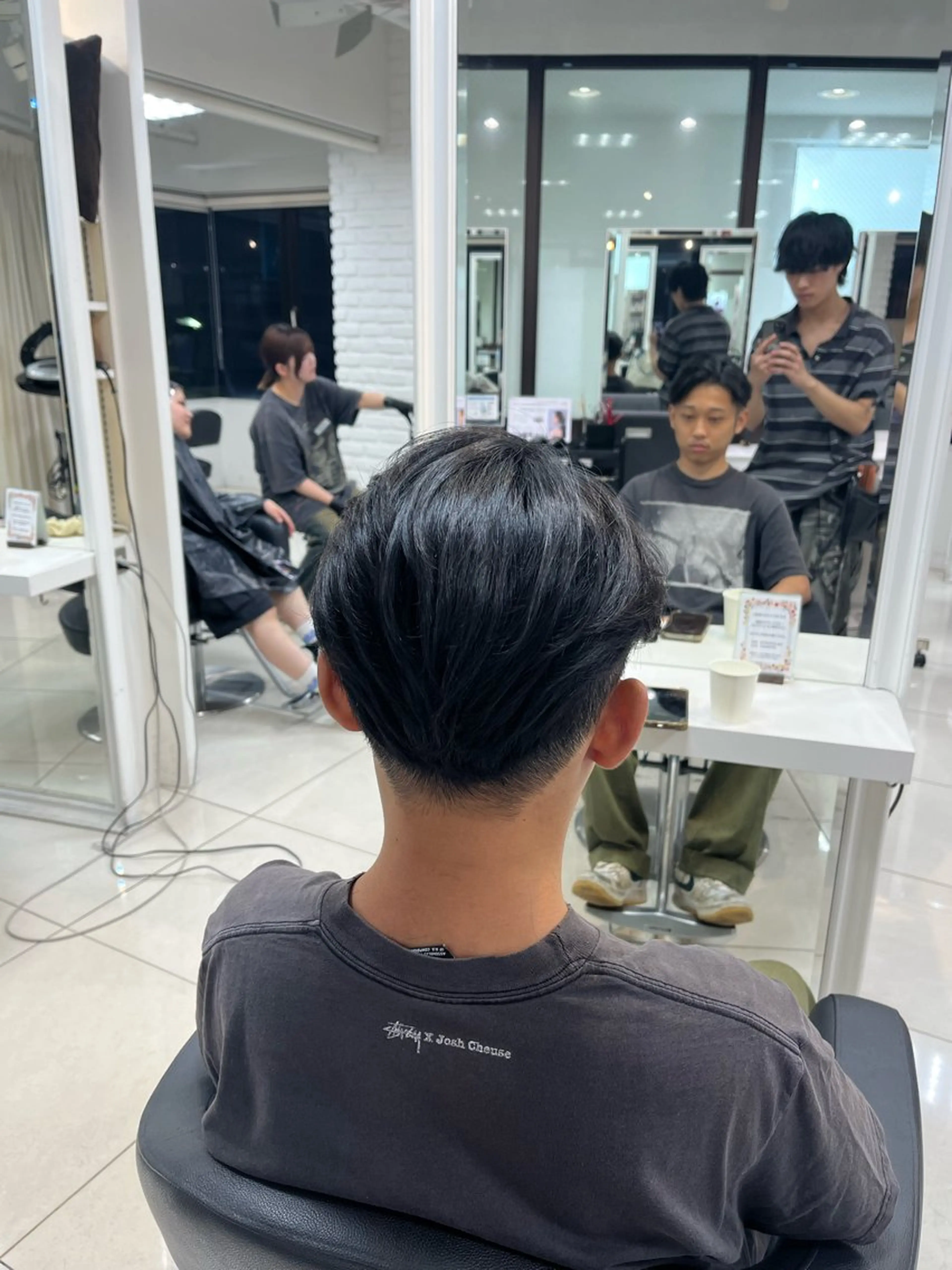 ショート 【シャドウパーマ センターパート】義心のヘアスタイル