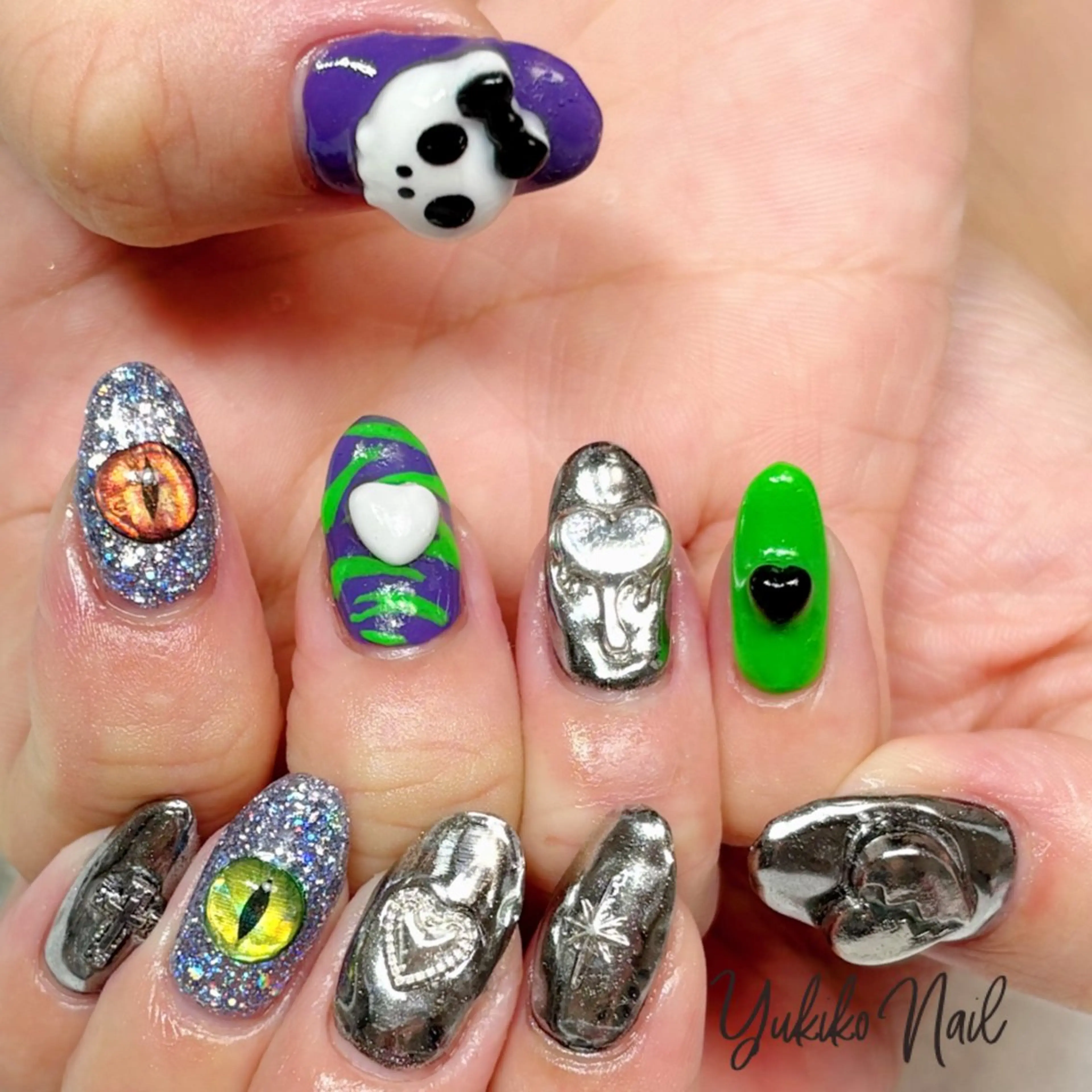 ネイル グリーン ハロウィン ミラーネイル ハンドネイル ユキコ ネイルのネイルデザイン