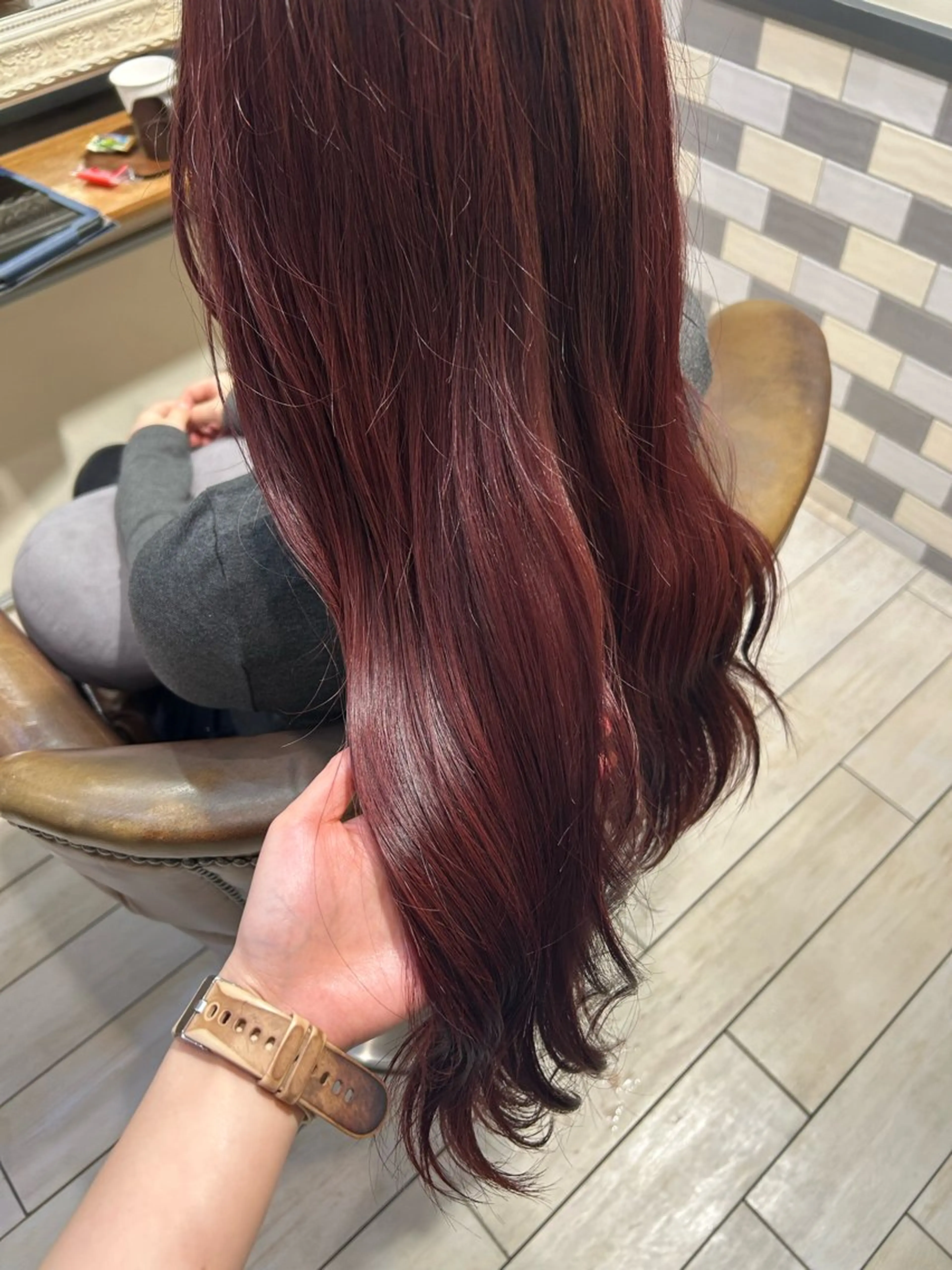 ロング カラー ブリーチ カシス ピンクカラー ヘアカラー たけだ ゆうほのヘアスタイル