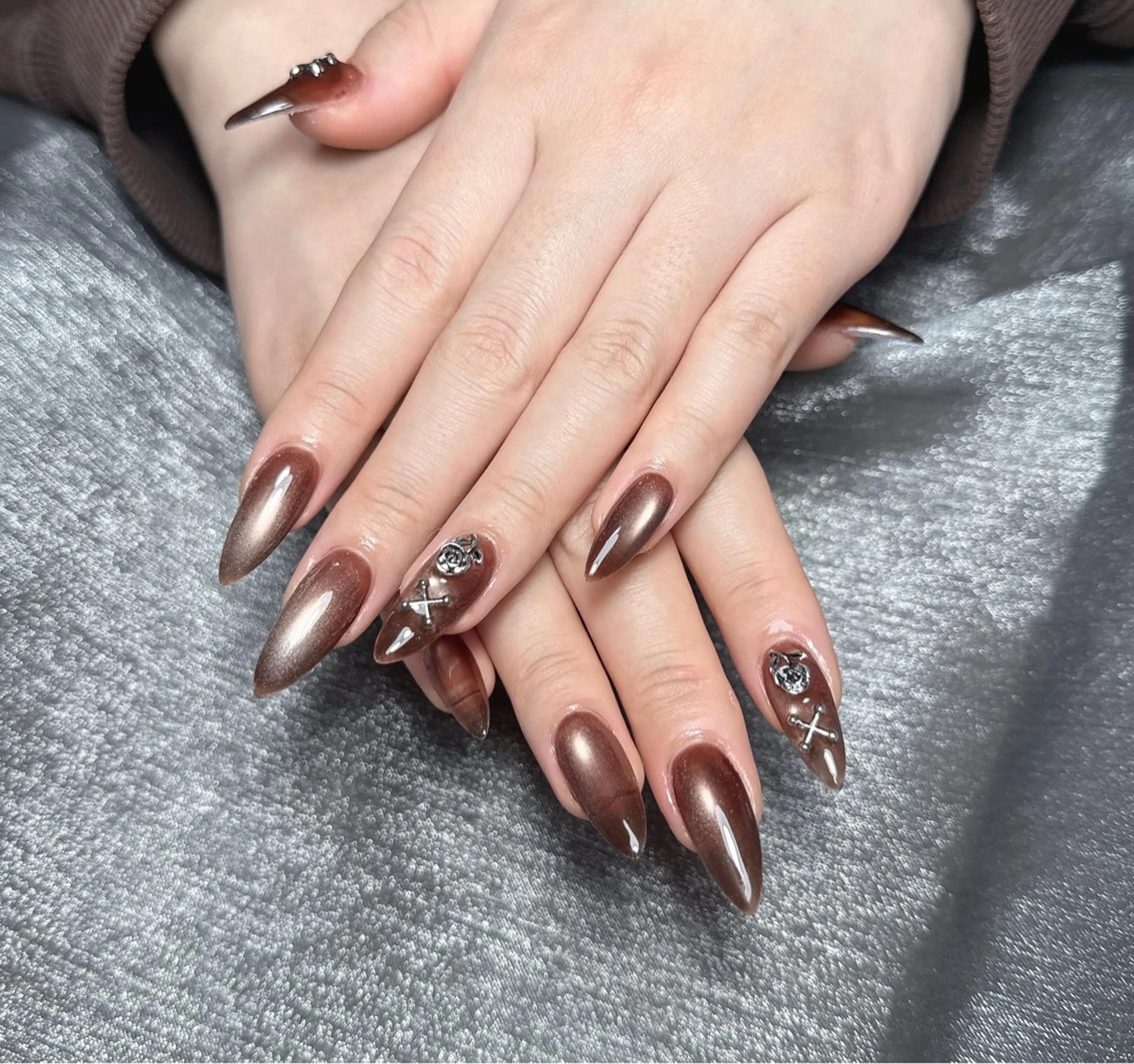 ネイル W•mai nail salon所属・石井 みなみのネイルデザイン