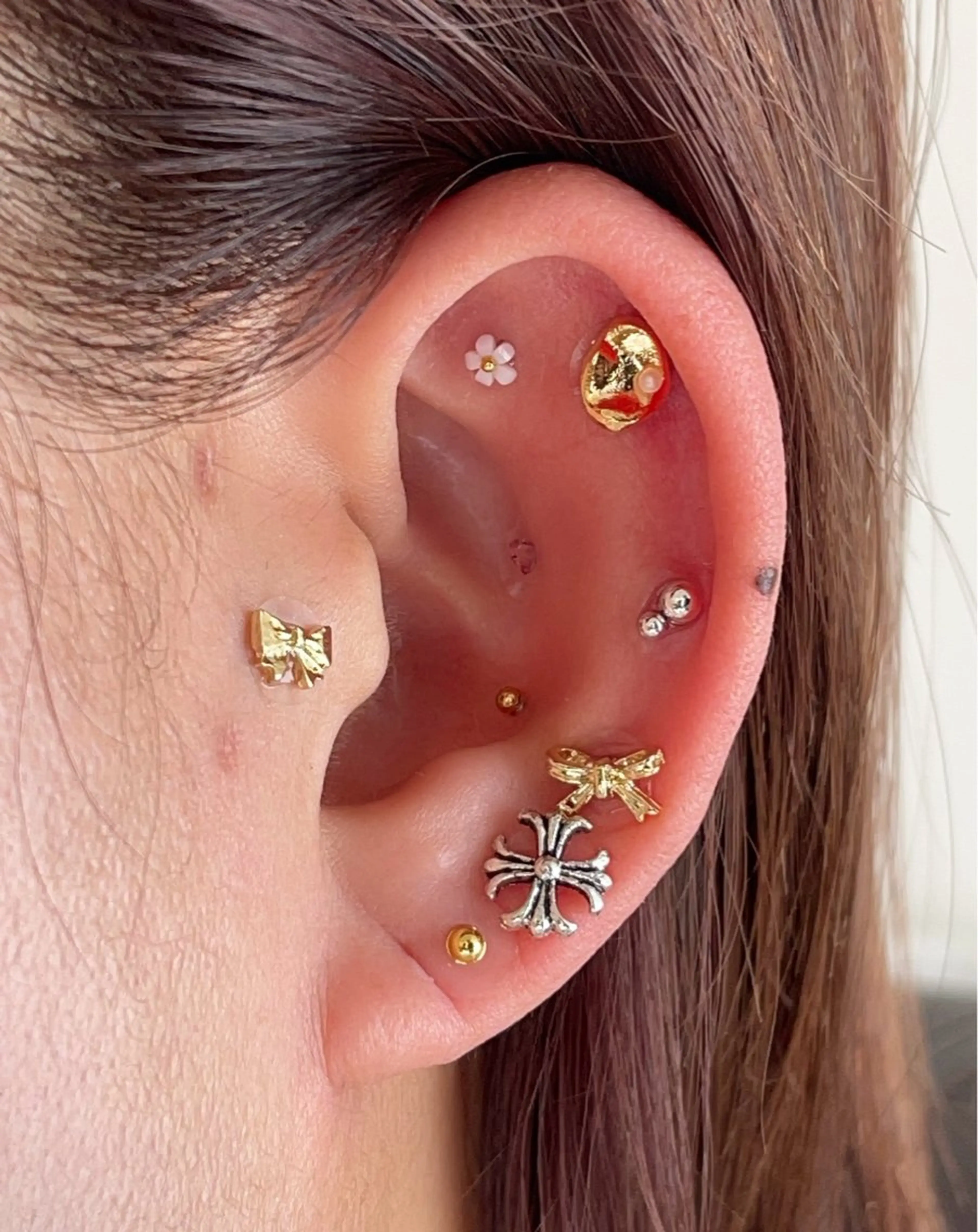 耳ツボジュエリー💎おしゃれ付け放題コースの写真