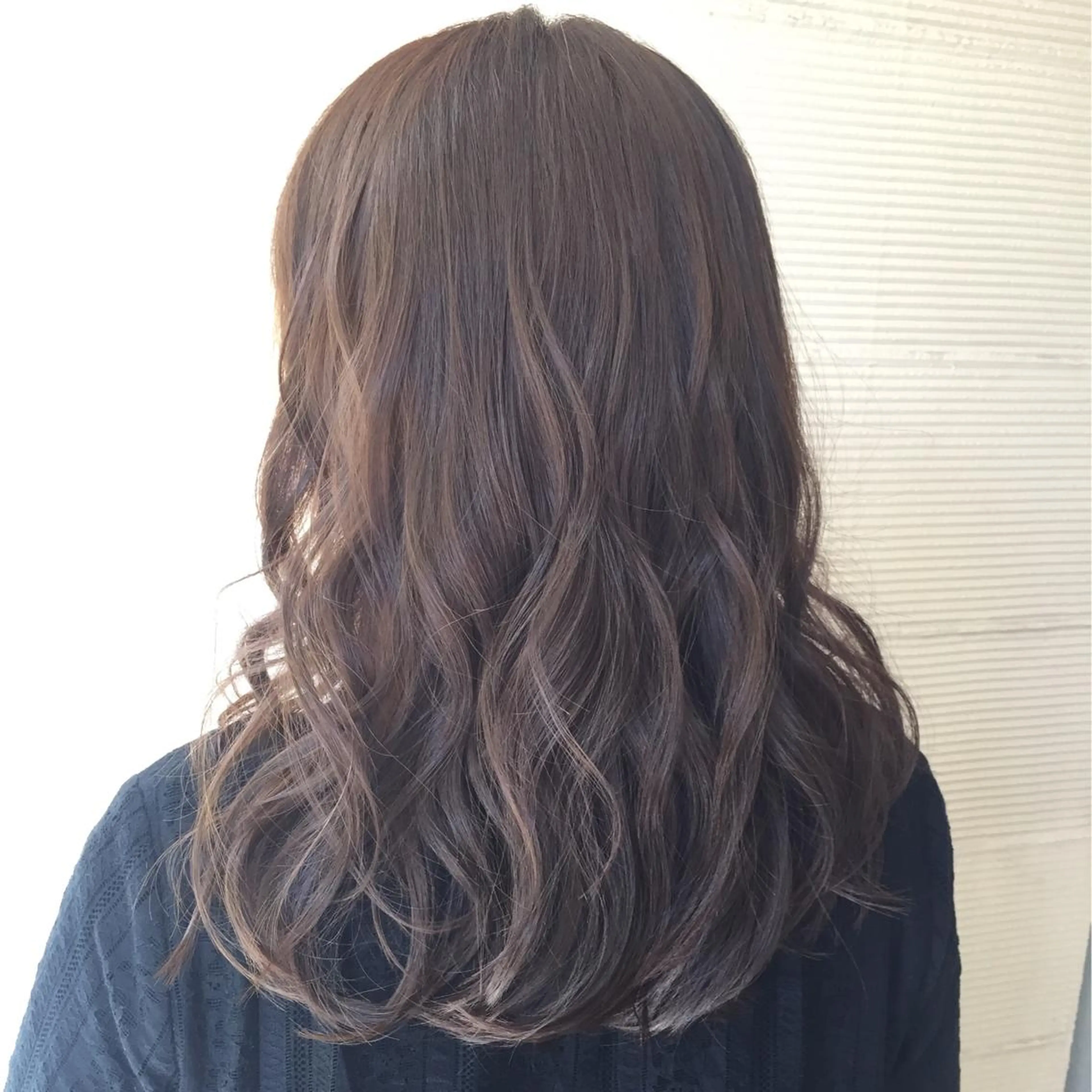 セミロング 中林 由佳のヘアスタイル