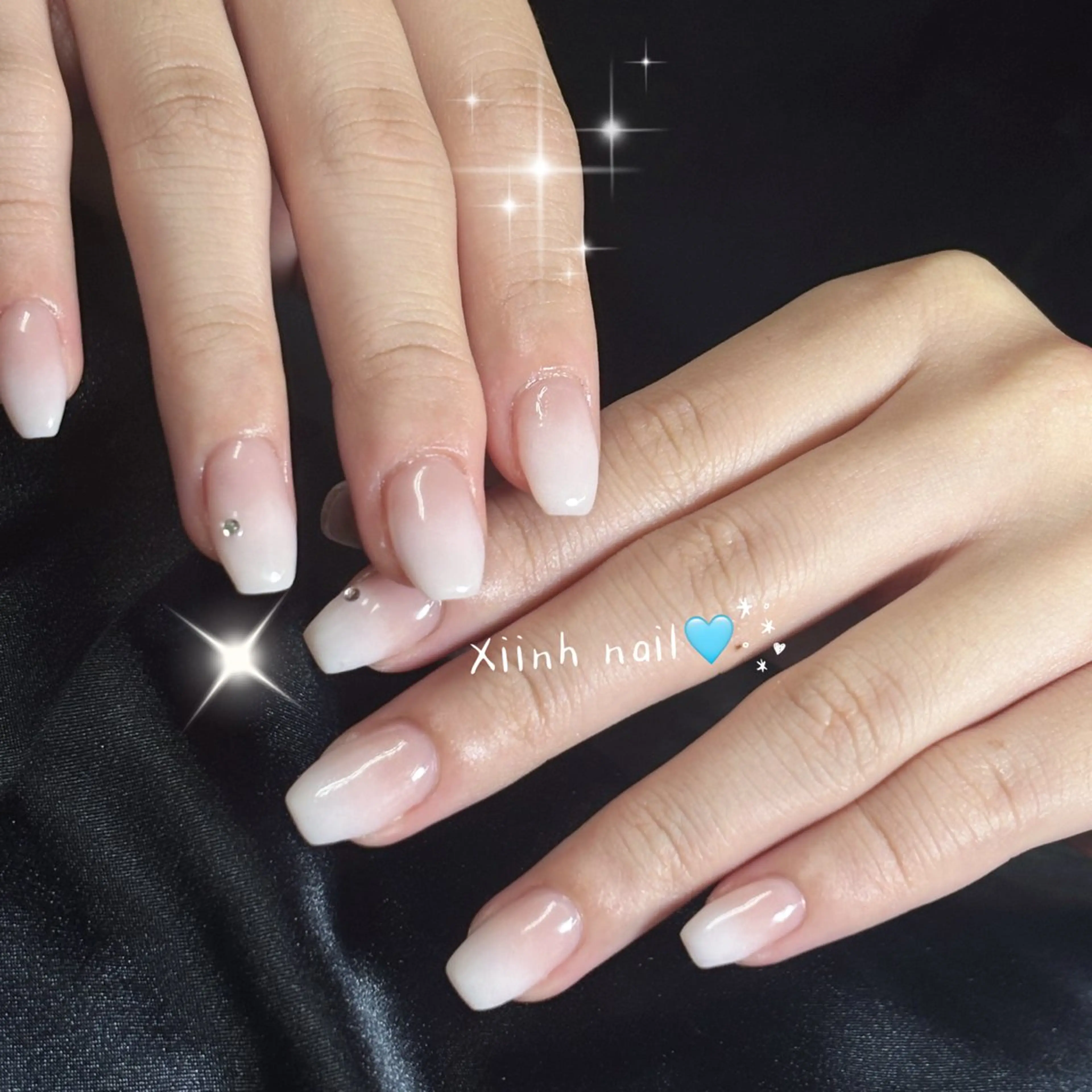 ネイル チークネイル 桜ネイル 長さ出し フットネイル ジェルネイル ハンドネイル XIINH NAIL SALONのネイルデザイン
