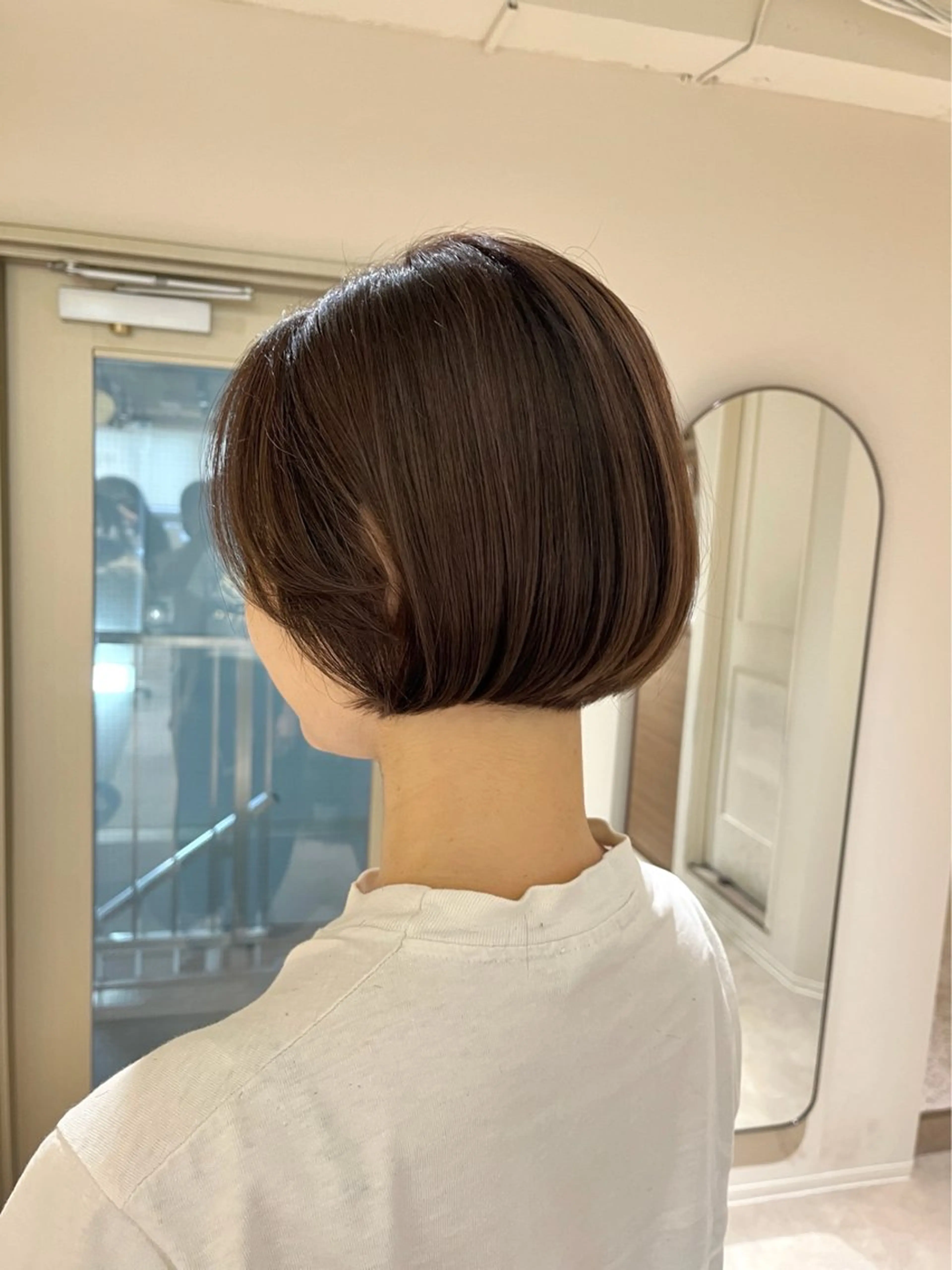 ショート カラー ベージュカラー ボブ カット ヘアカラー KANO🌷 艶カラーのヘアスタイル