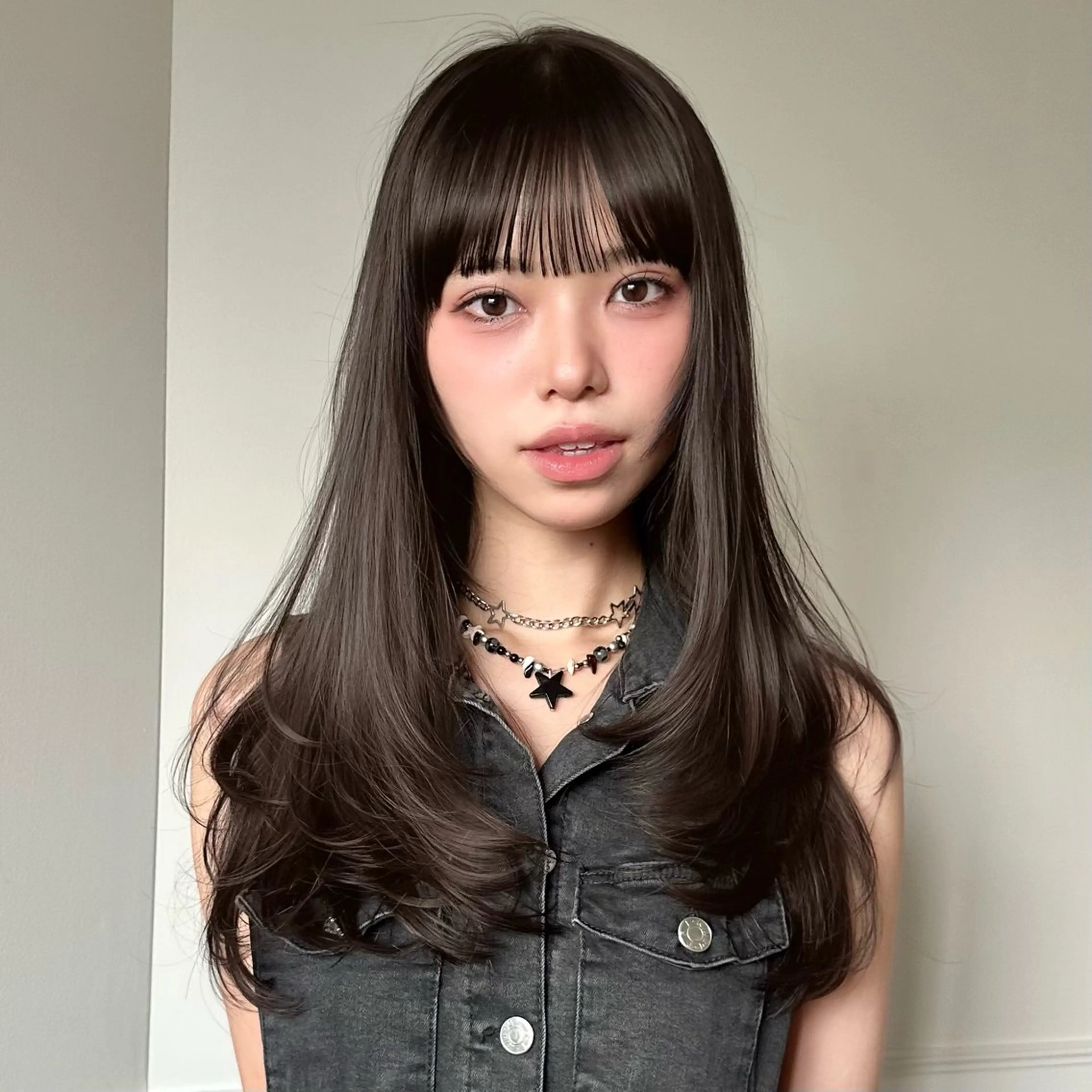 セミロング 🌹ハッシュカット、 レイヤー韓国ヘア🌹のヘアスタイル