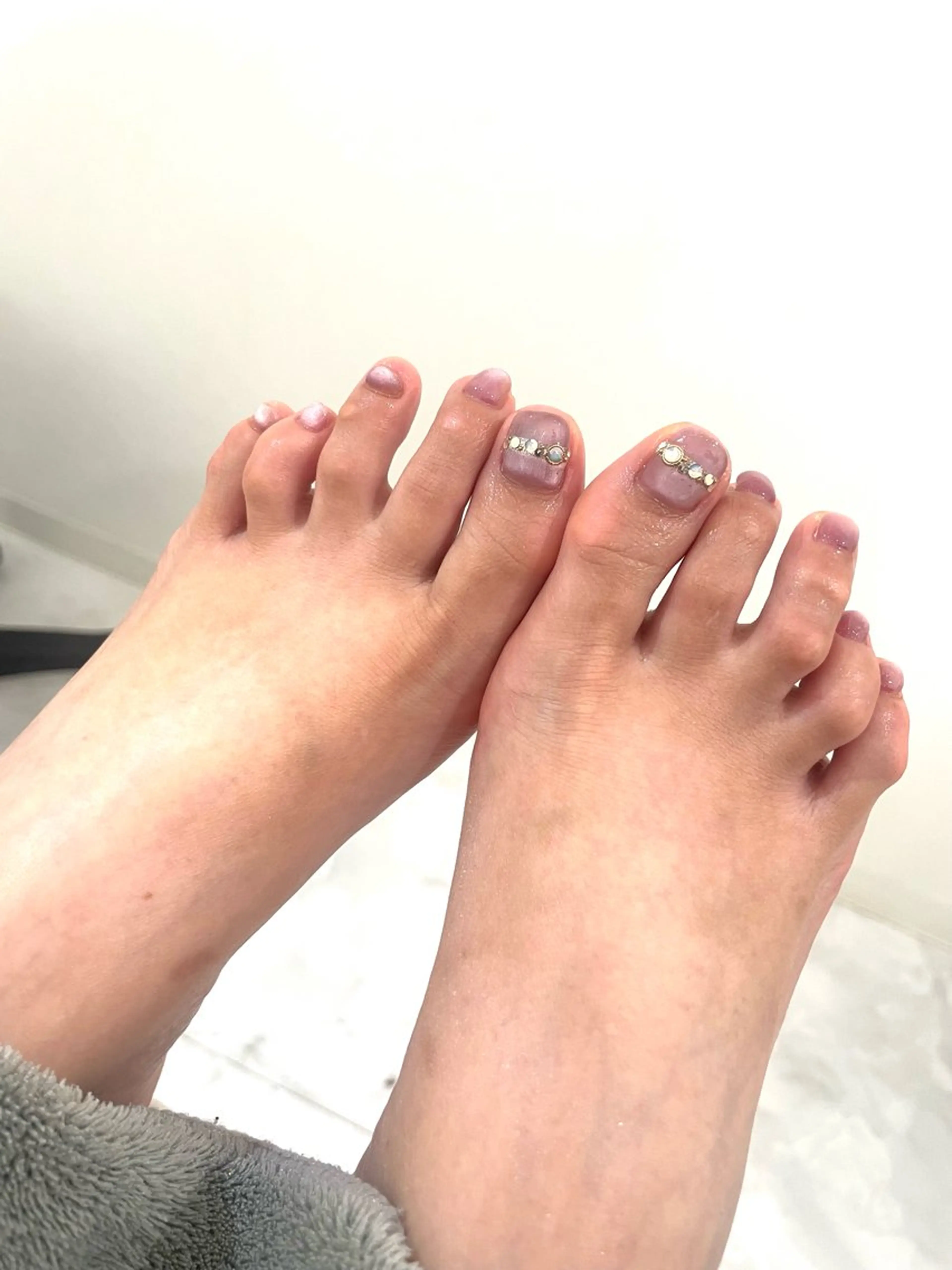 ネイル フットネイル Salon de LUCULIA所属・LUCULIA 西山のネイルデザイン