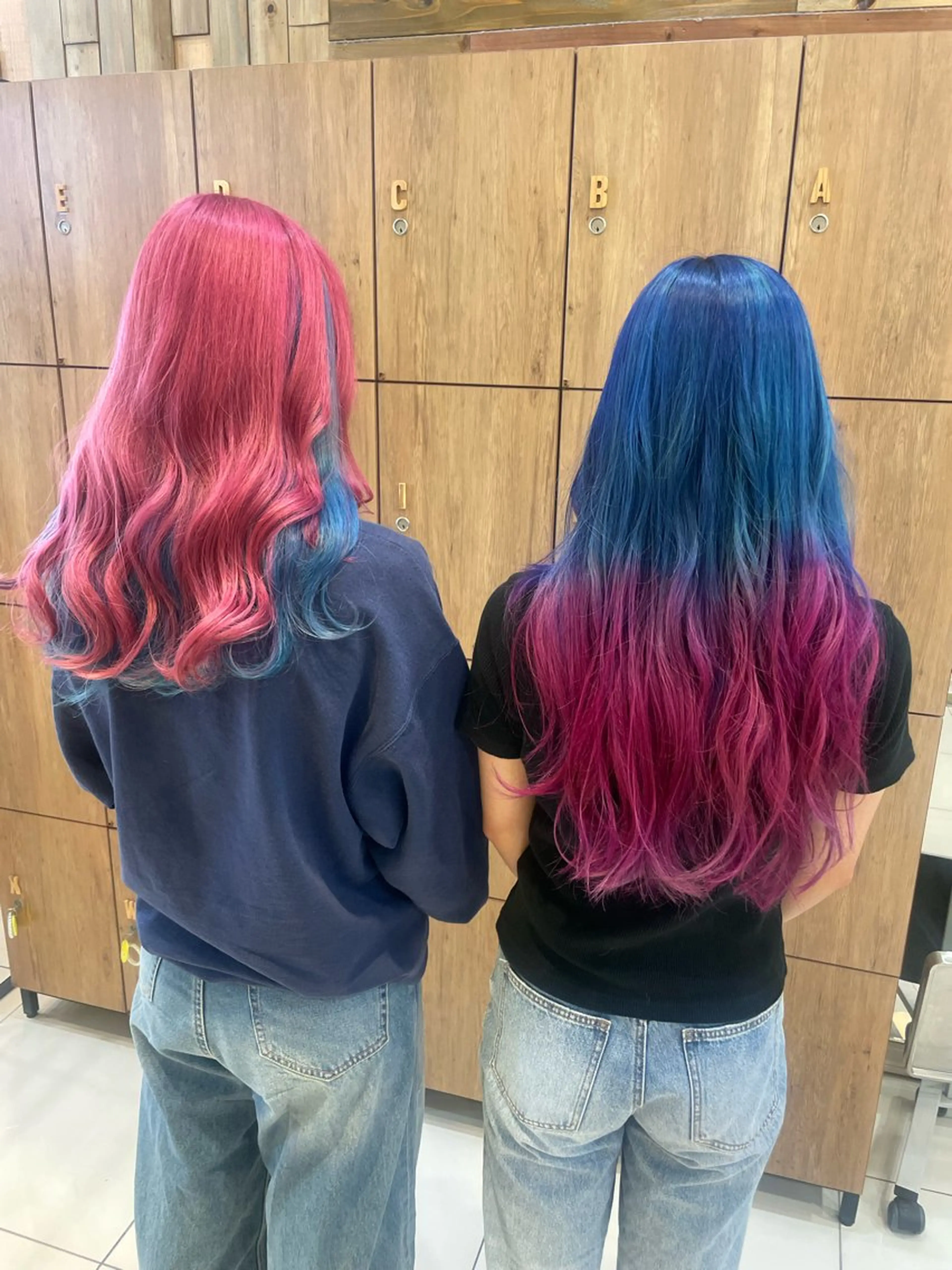 ロング カラー 透明感color吉田 沙羅のヘアスタイル