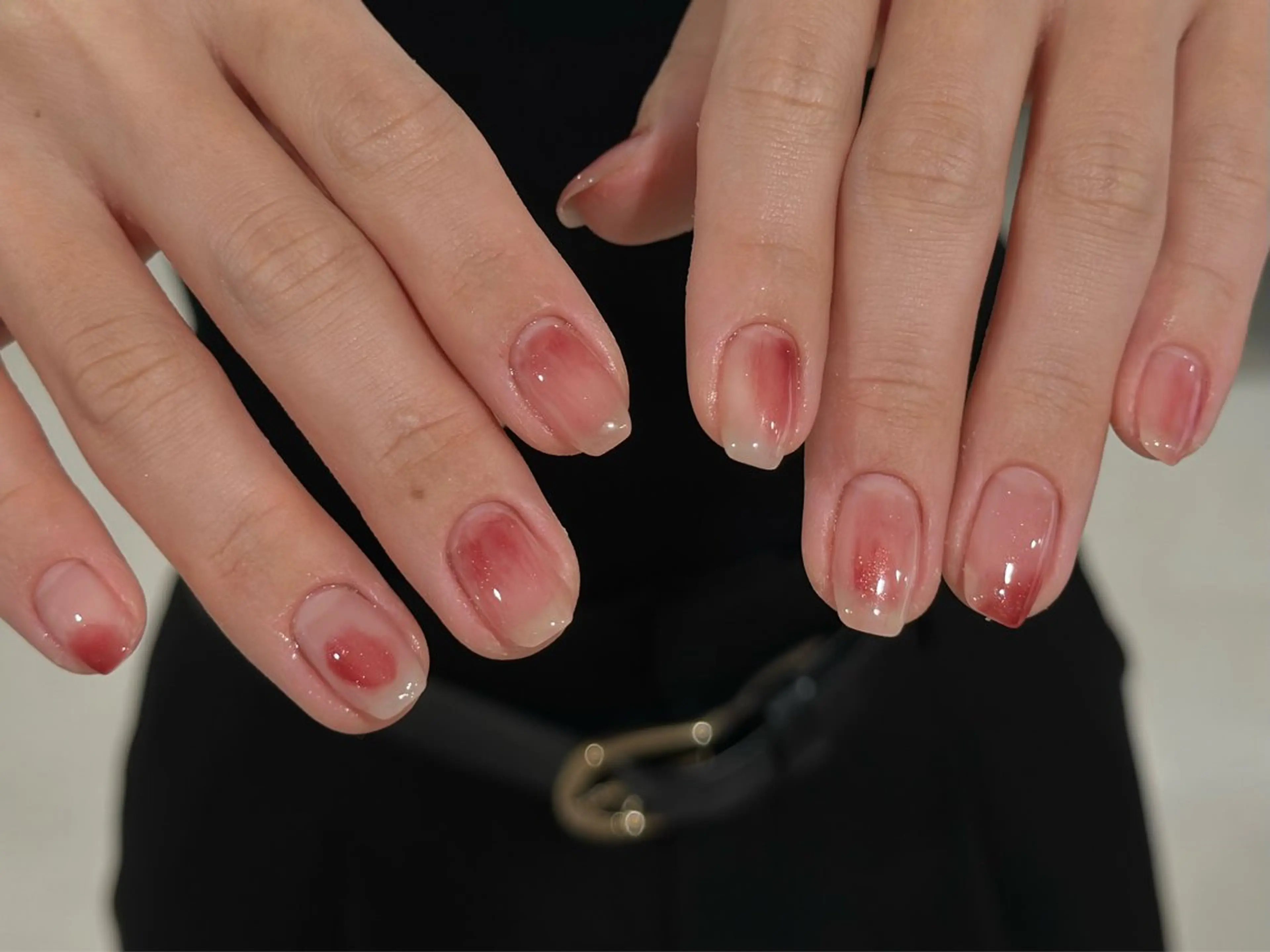 ネイル ラメ(グリッター) 赤色 シンプルネイル ANOVA所属・ANOVA アノヴァのネイルデザイン