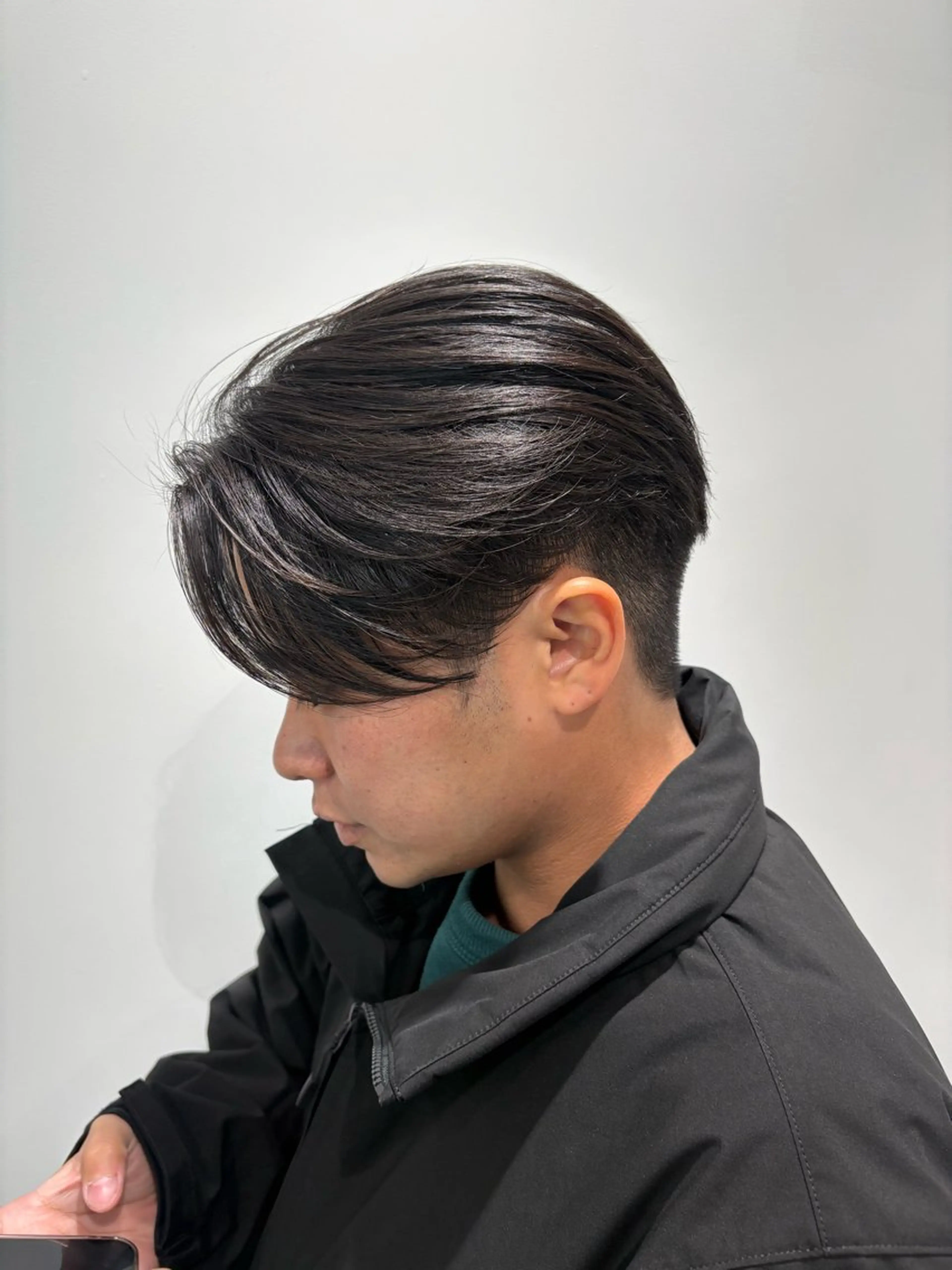 ショート パーマ メンズ センターパート カット 三嶽 勝輝のヘアスタイル