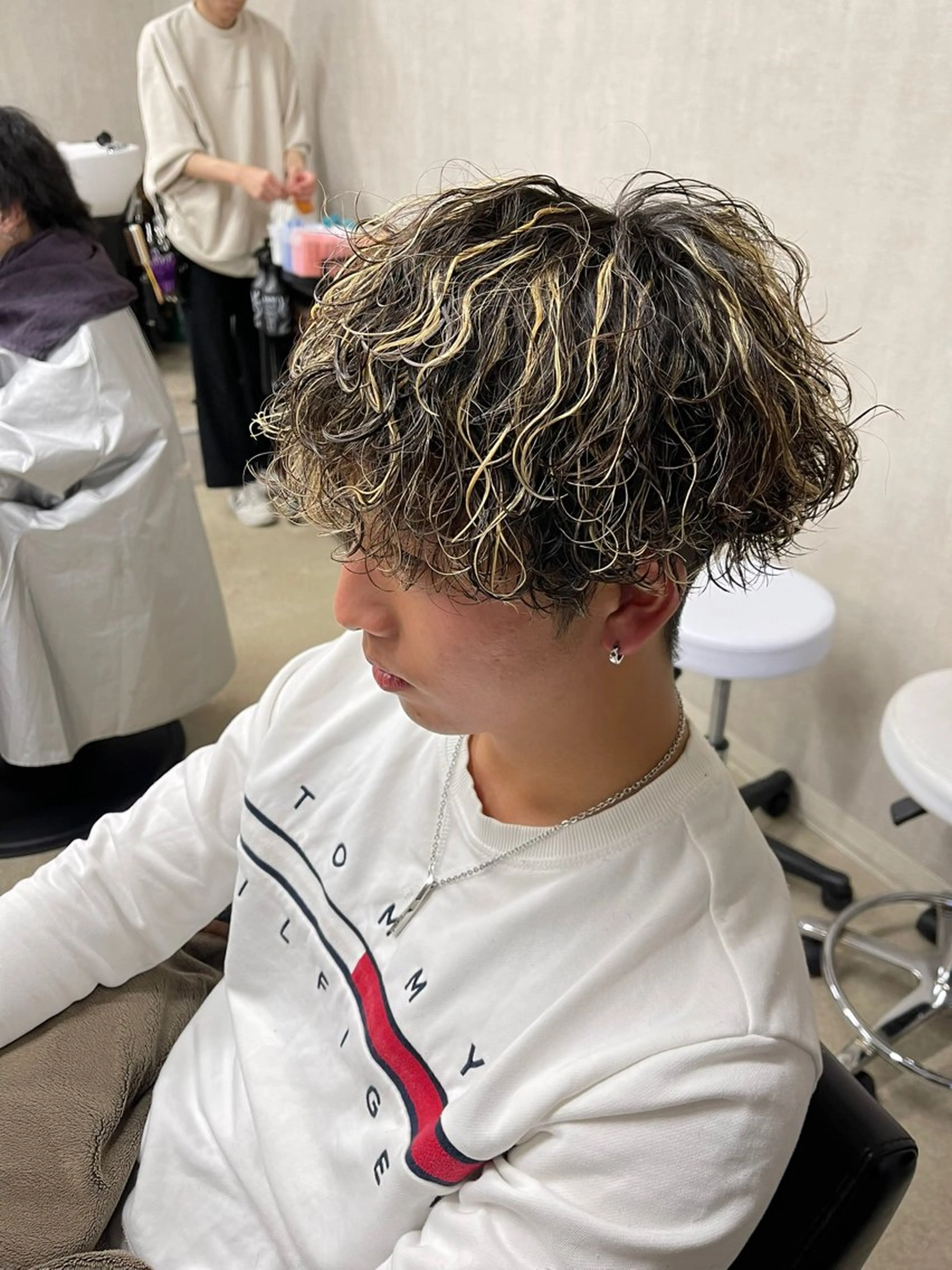 1日5名様限定🔥 メンズカット+ハイライト+トリートメントの写真