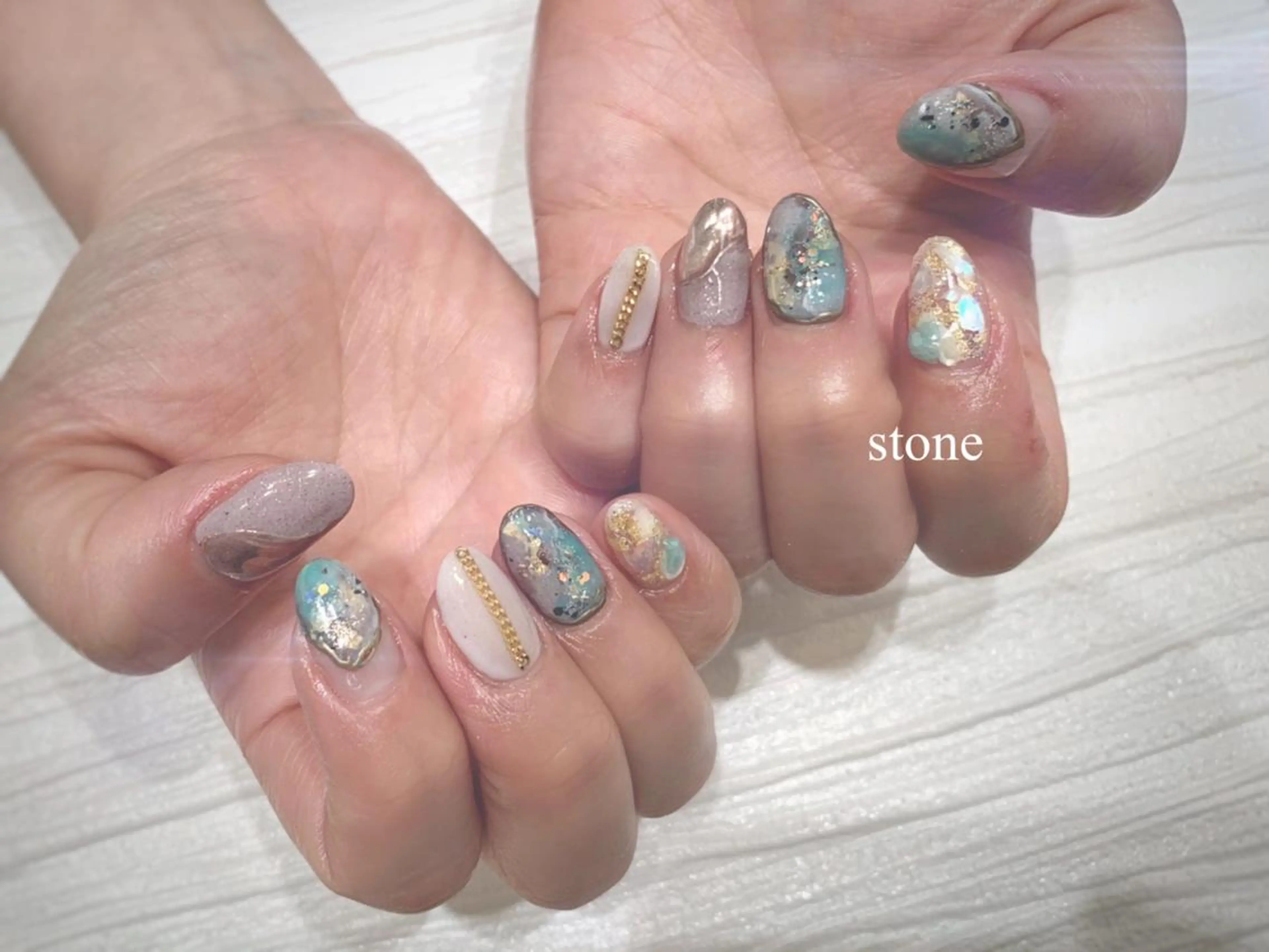 ミディアム m kaori𓃟のネイルデザイン