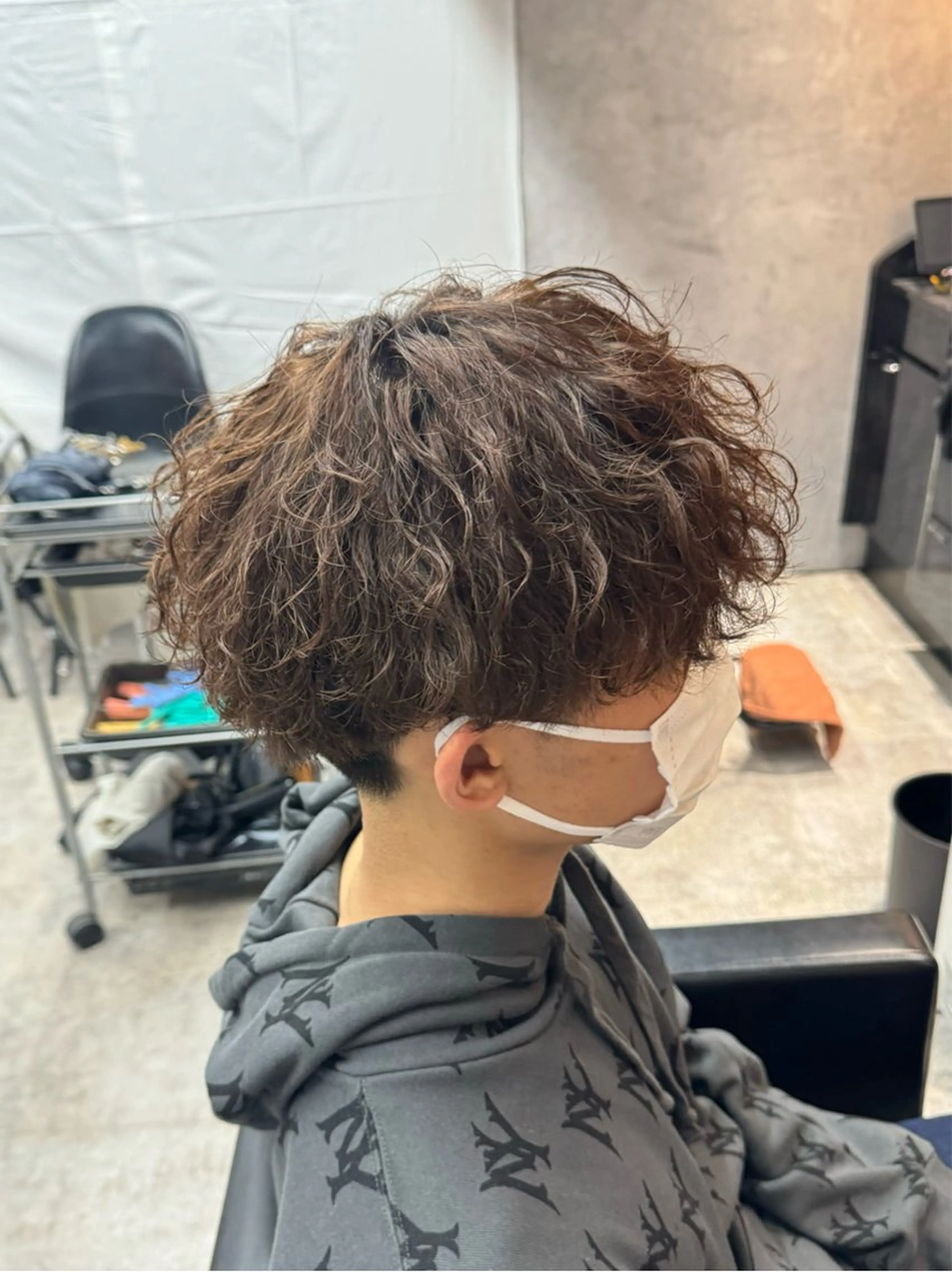 ショート カラー パーマ メンズ メンズパーマ ツイストスパイラルパーマ 波巻きパーマ スパイラルパーマ カット パーマ ヘアセット ツイストスパイラル/ メンズ特化/中川誠也のヘアスタイル