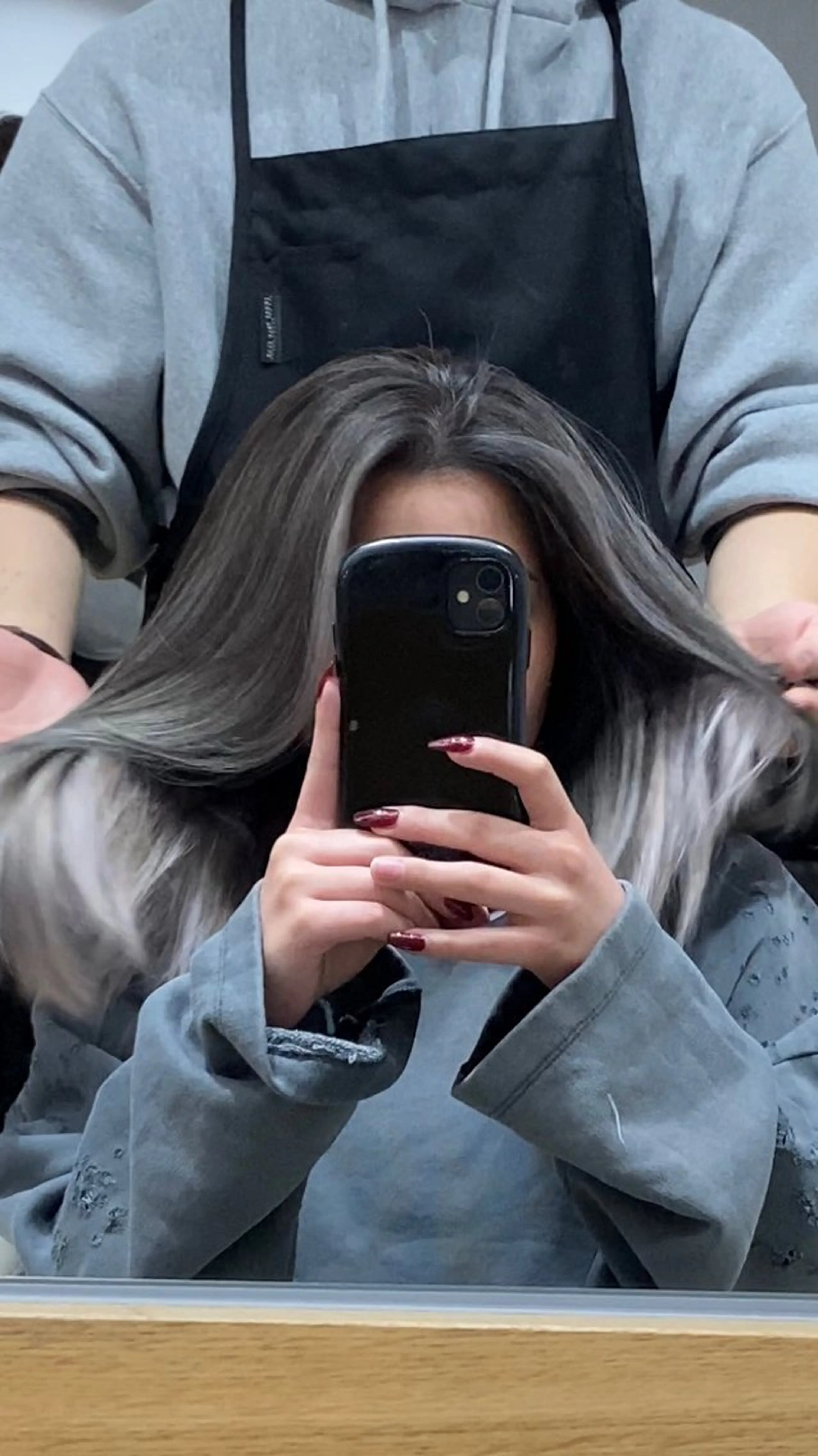 ロング カラー バレイヤージュ ブリーチ ケアブリーチ グレージュ レイヤーカット カット ヘアカラー hair studio Zen所属・Kensho 京都駅 ケアブリーチのヘアスタイル