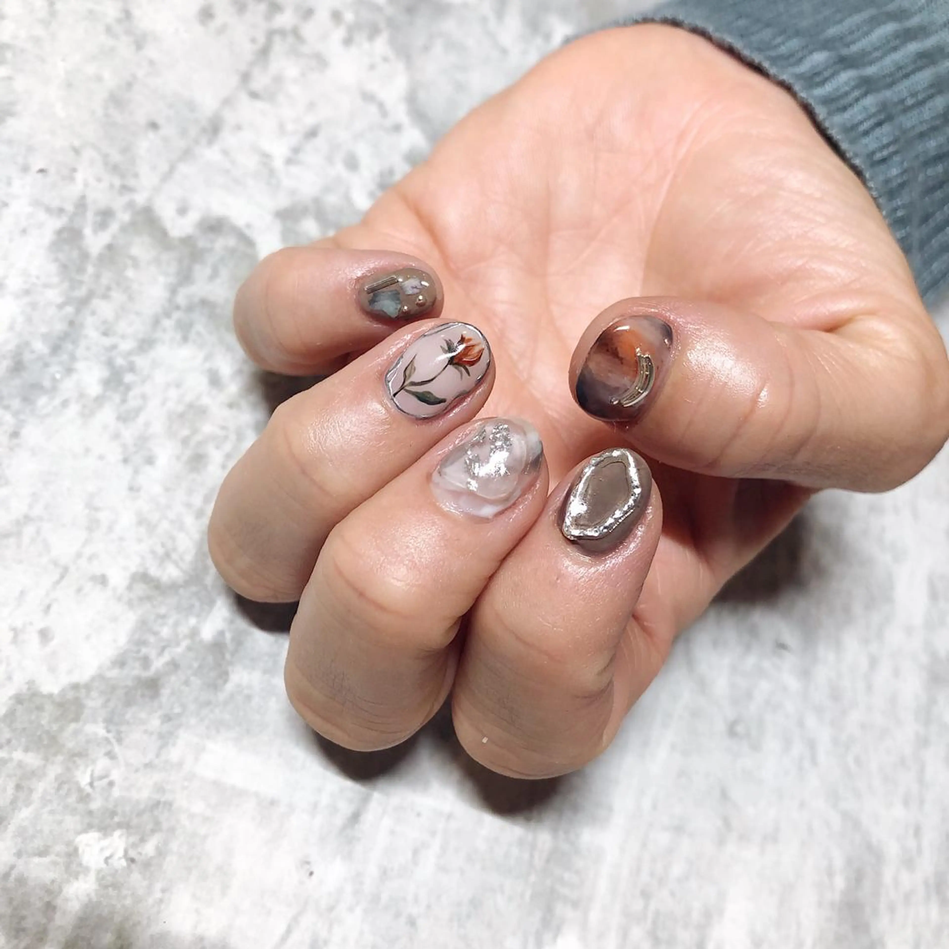 ネイル ハンドネイル 🌞💜 KAORI 🌴のネイルデザイン