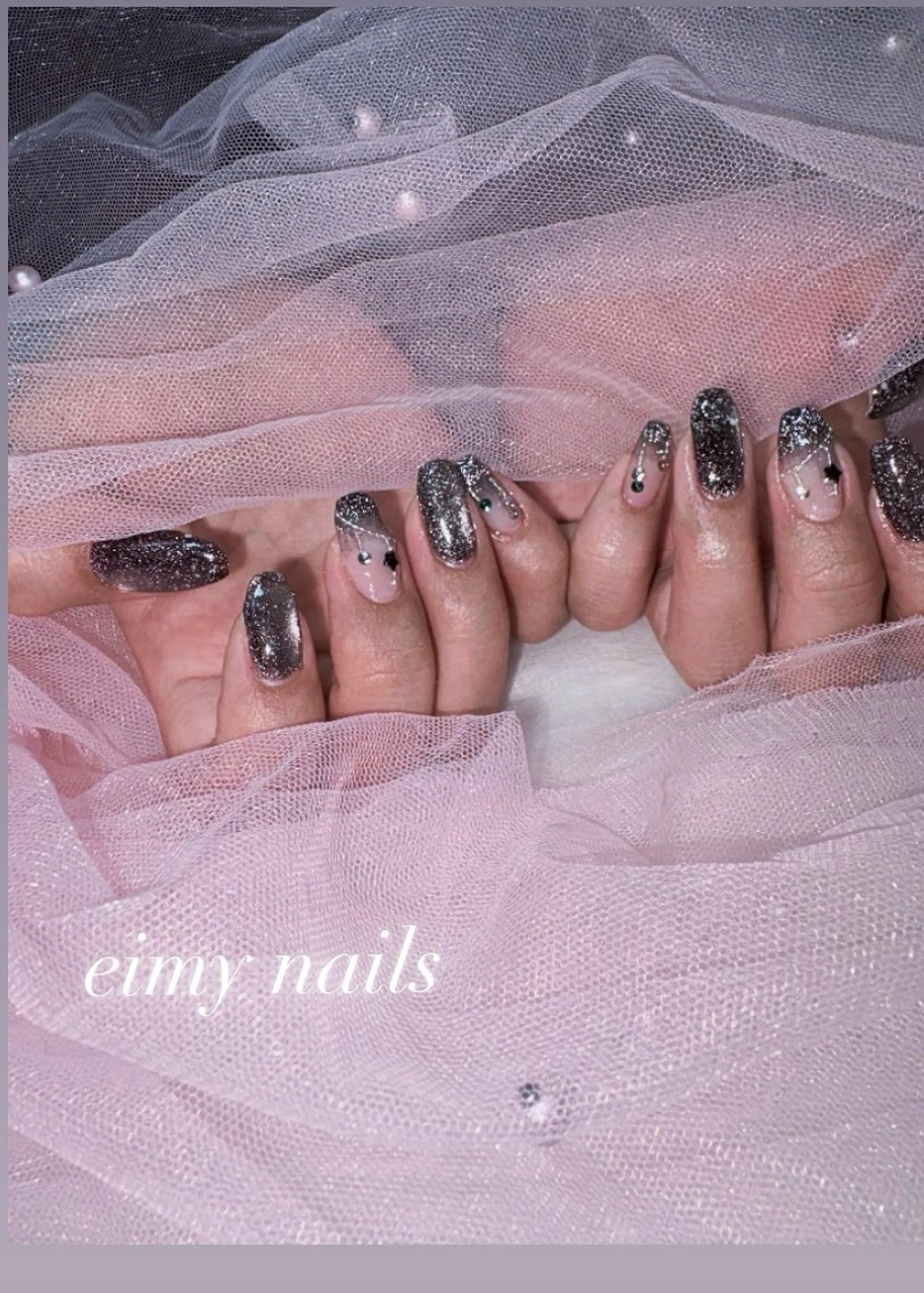 ネイル フラッシュネイル フラッシュマグ グラデーション ラメ(グリッター) ラメグラデーション ハンドネイル 🤍eimy nails🤍所属・eimy nails♡のネイルデザイン