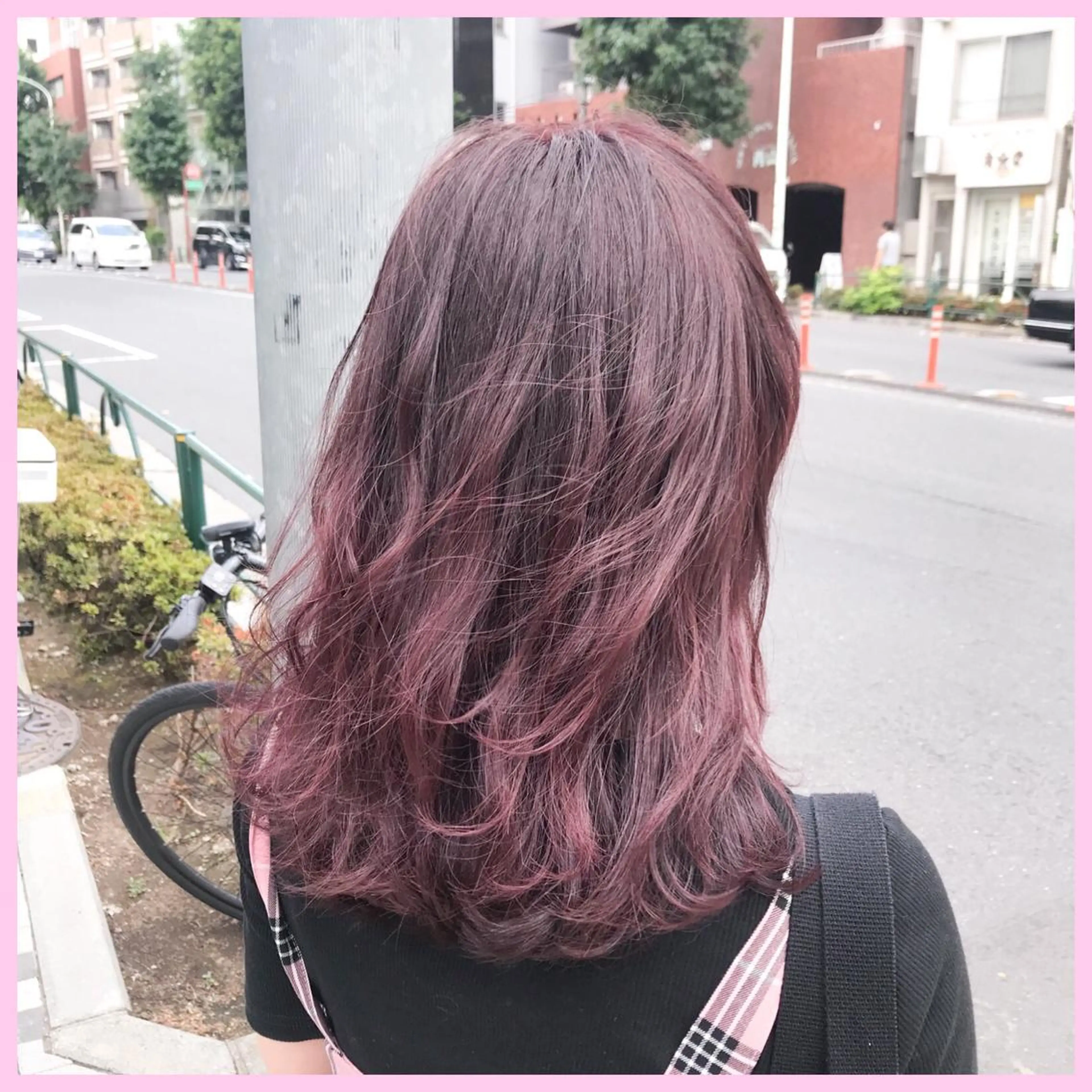 セミロング カラー SHIN/レイヤー カット×クロスパーマのヘアスタイル