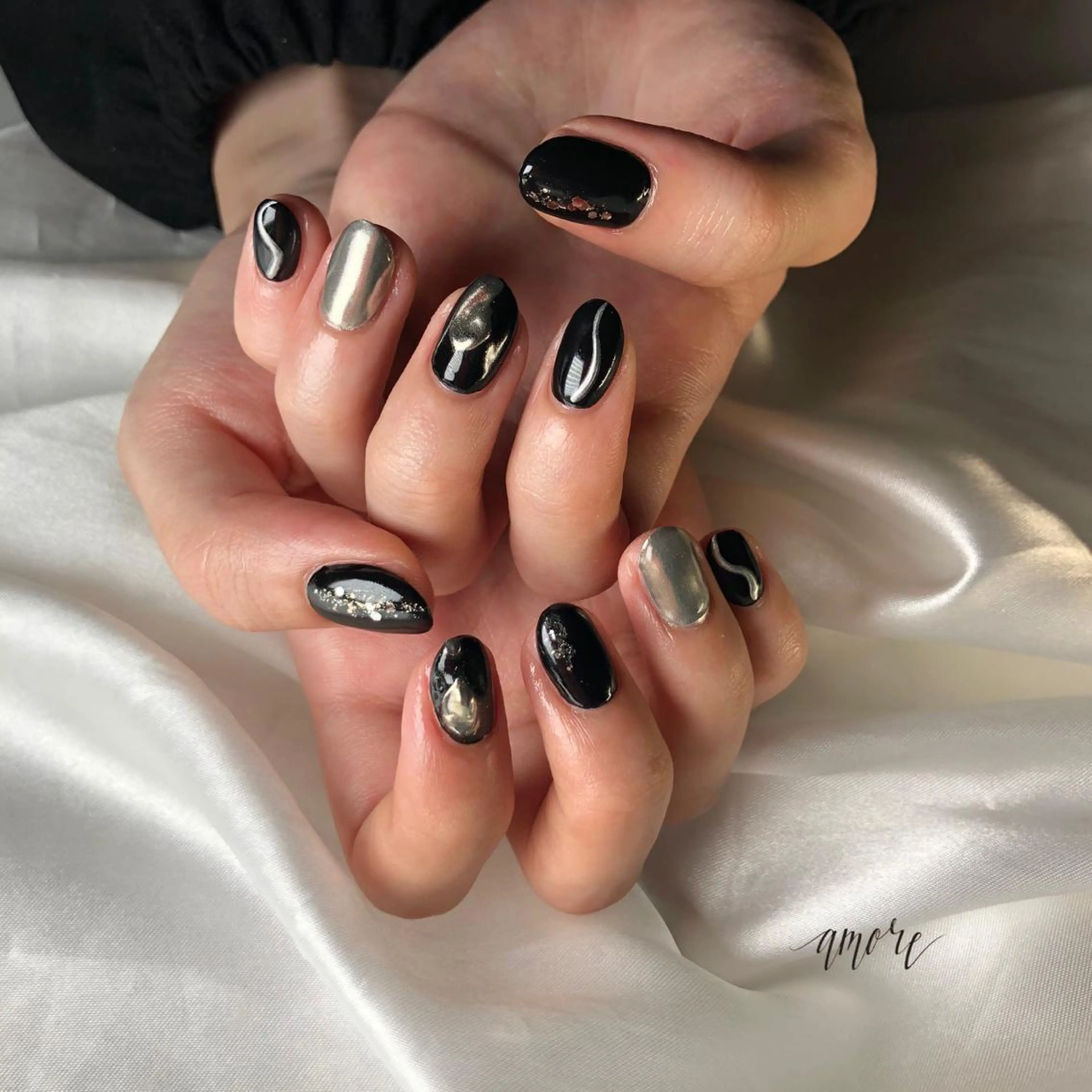 ネイル ジェルネイル 氷ネイル・うるうるネイル マグネットネイル ミラーネイル ニュアンスネイル You kyehwaのネイルデザイン