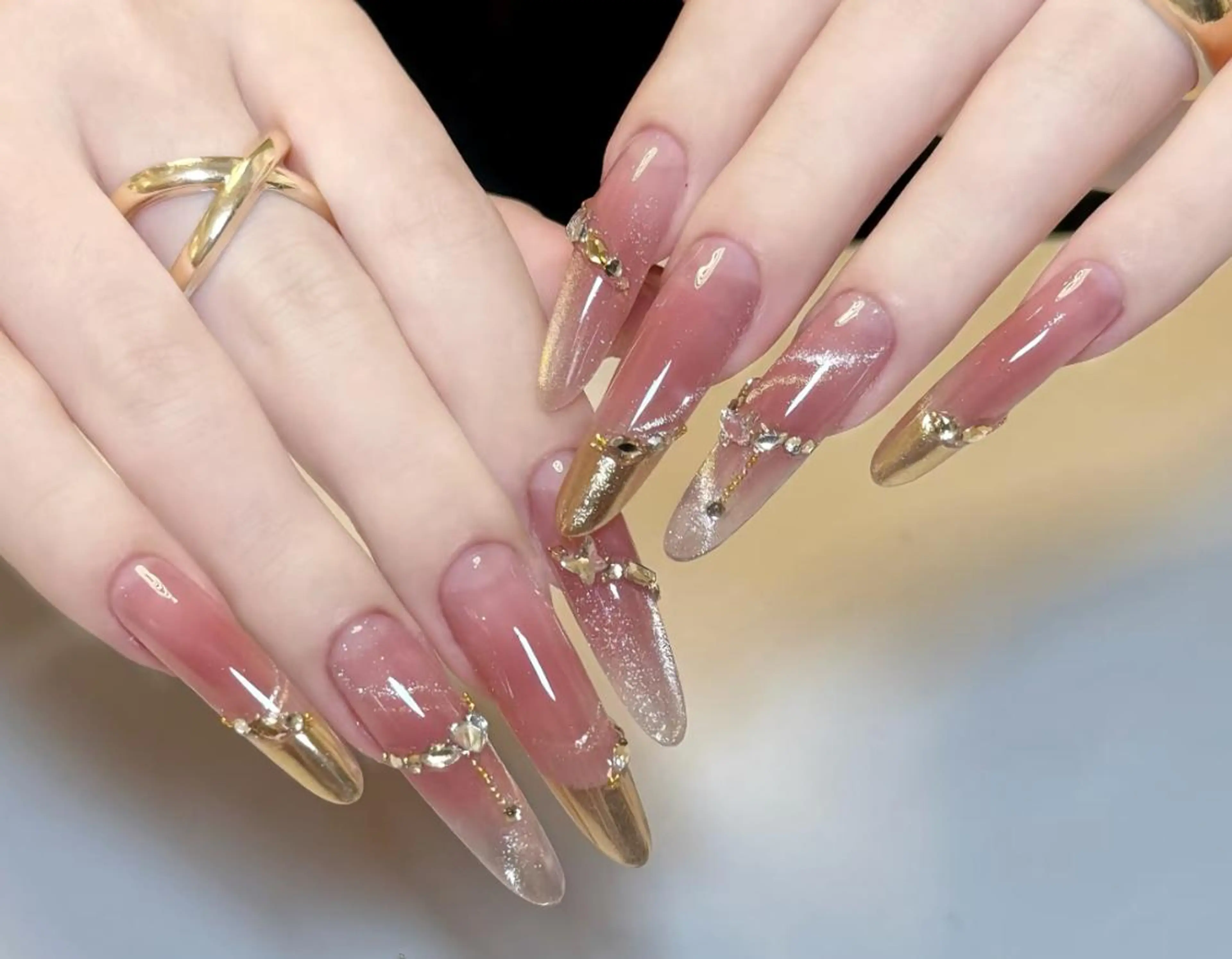 ネイル ハンドネイル ハンドケア 🍑 momo_nailのネイルデザイン