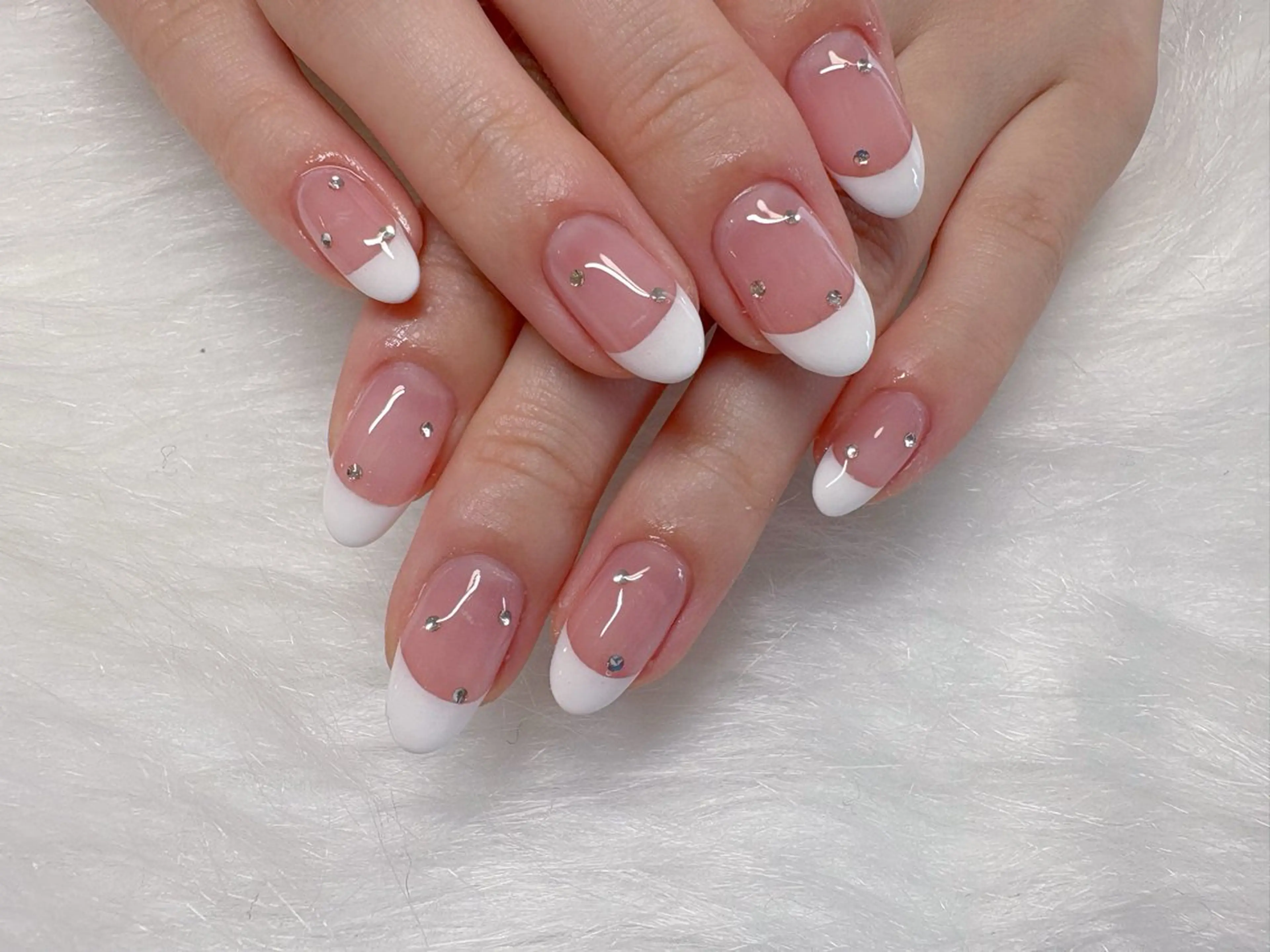 ネイル ストーンネイル ハンドネイル エン Nail salonのネイルデザイン