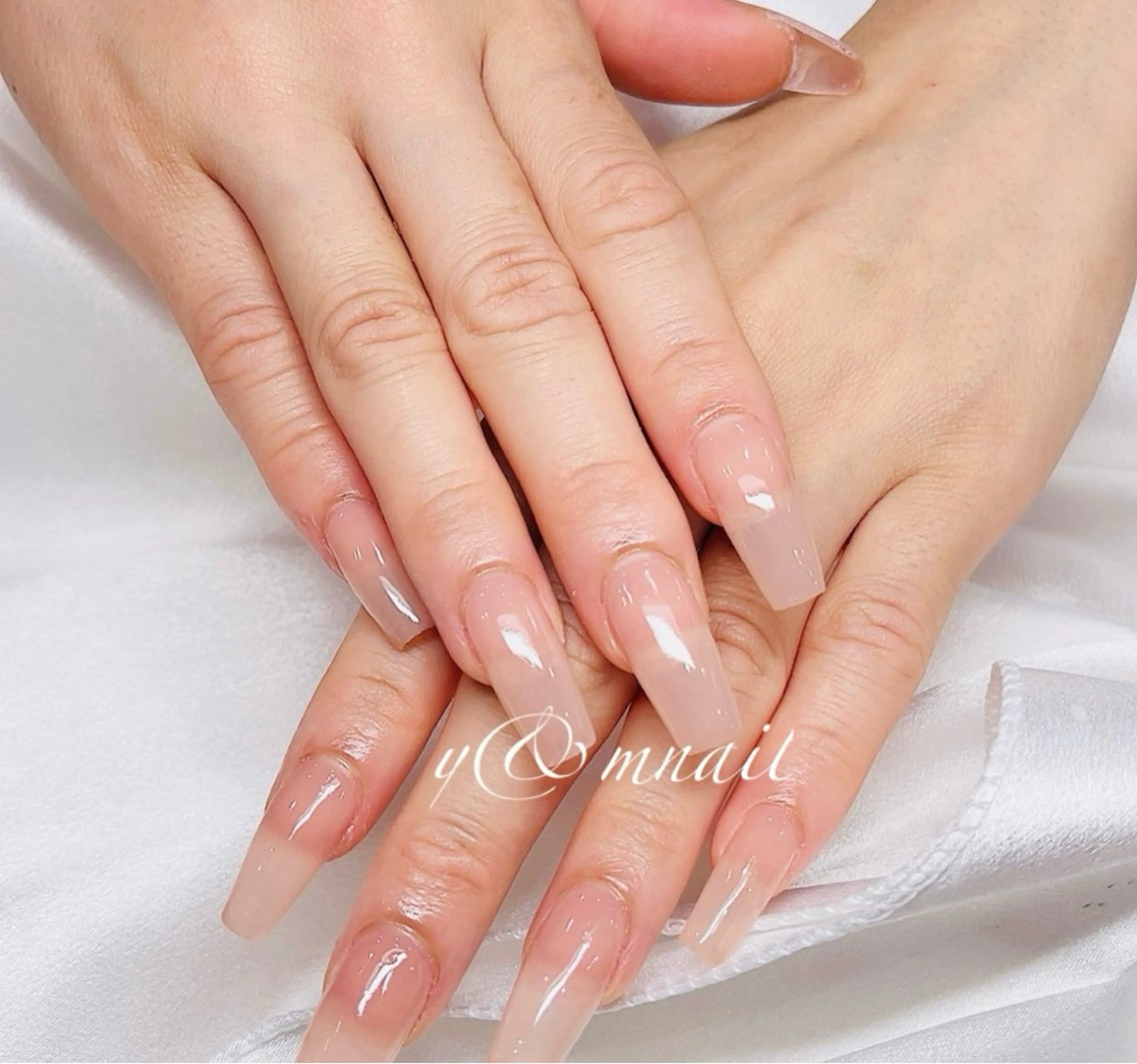 ネイル Ui_Amor (パラジェル)のネイルデザイン