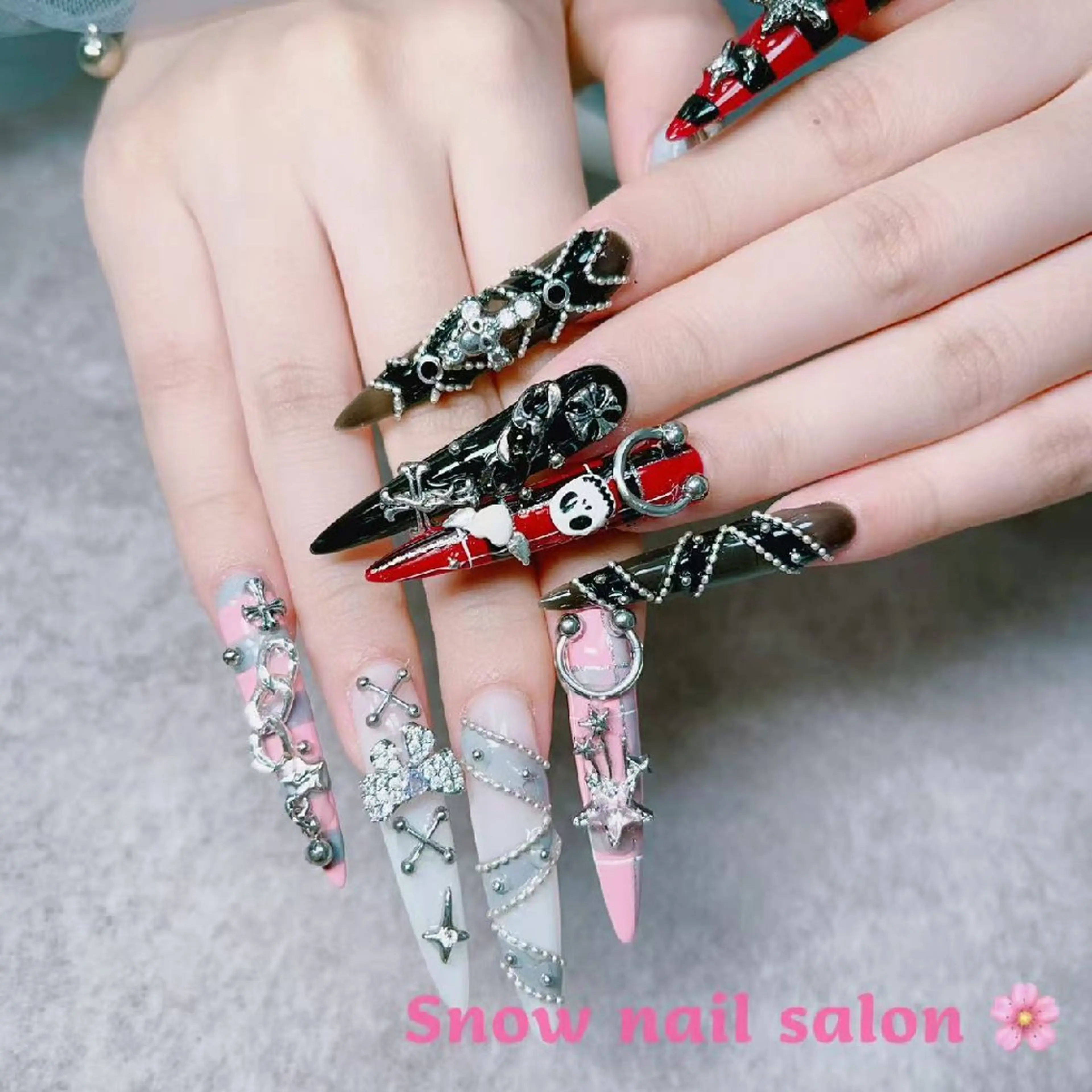 ネイル Snow nail  ❄️Salon 💕のネイルデザイン
