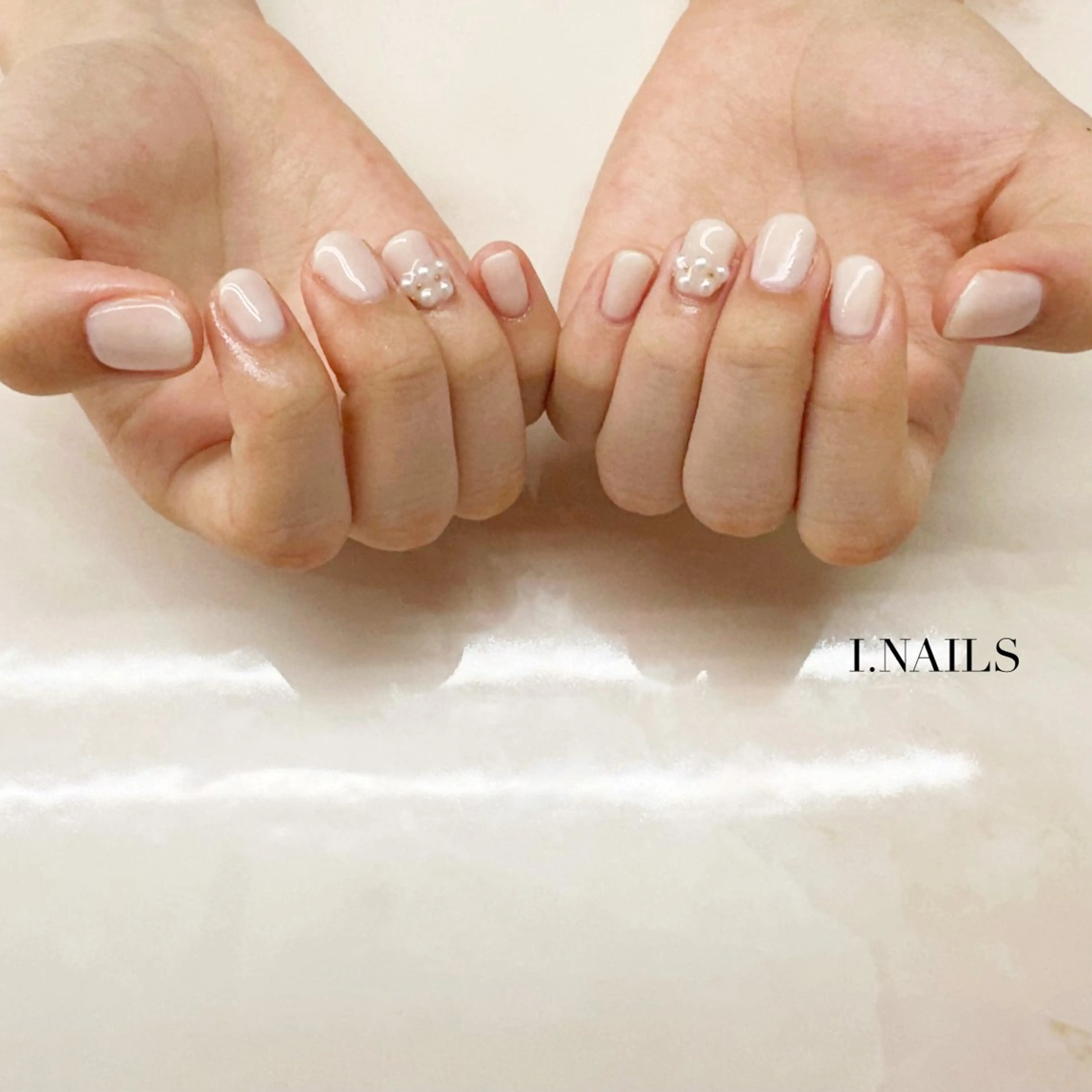 ネイル アイネイルズ所属・早川 梓のネイルデザイン