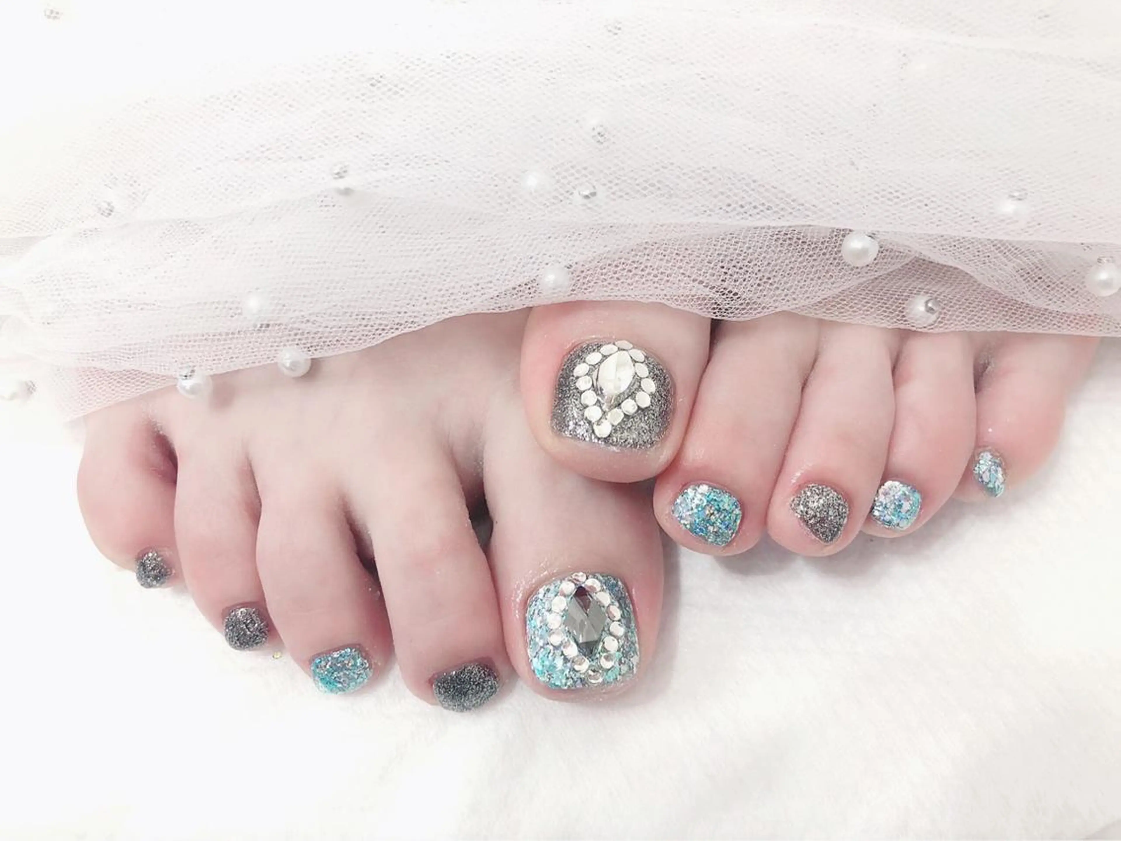 ネイル ハンドネイル マジックミラー所属・マジック ミラーのネイルデザイン