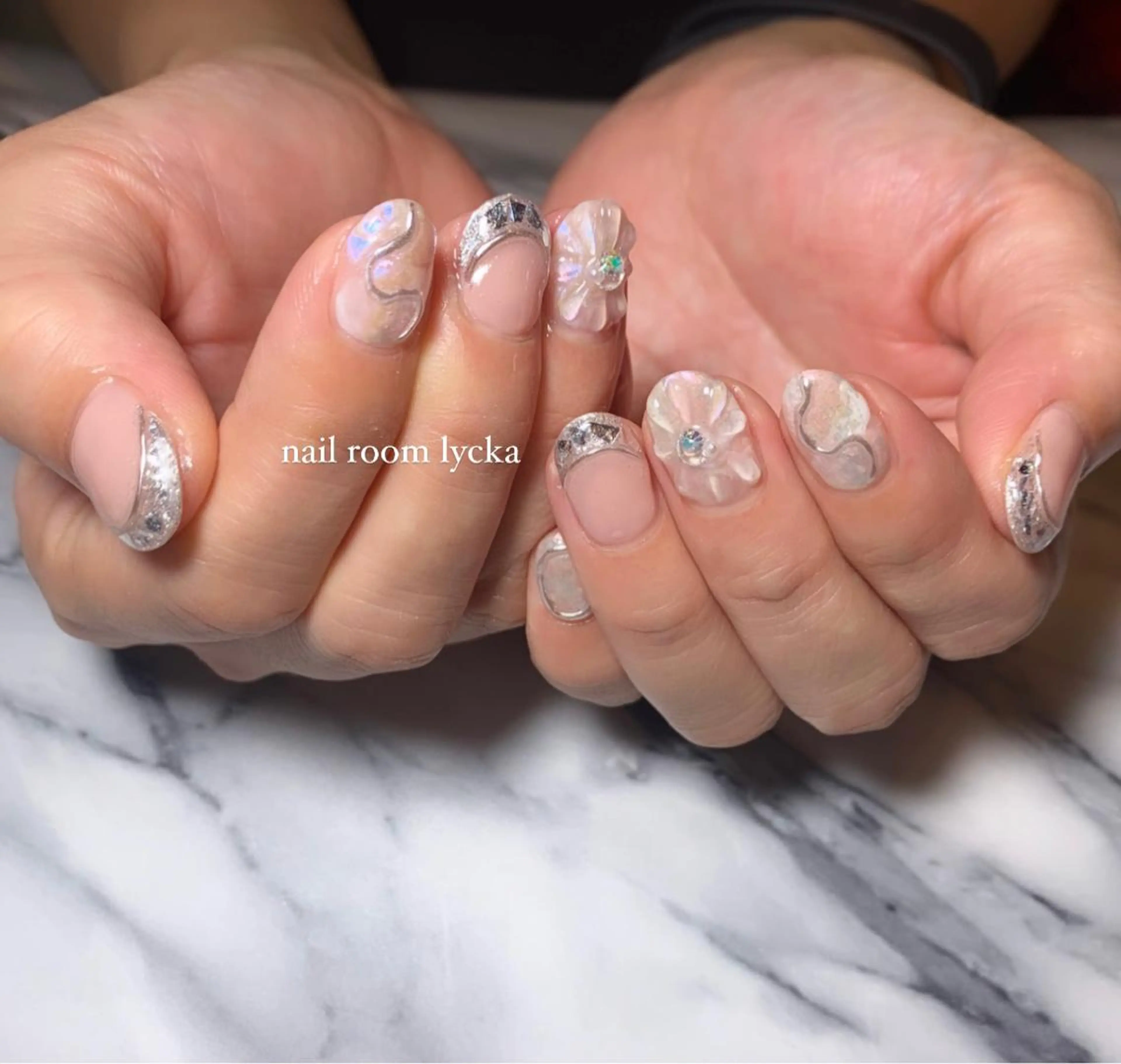 ネイル ﾈｲﾙﾙｰﾑﾘｯｶ 𝐦𝐚𝐲𝐮のネイルデザイン