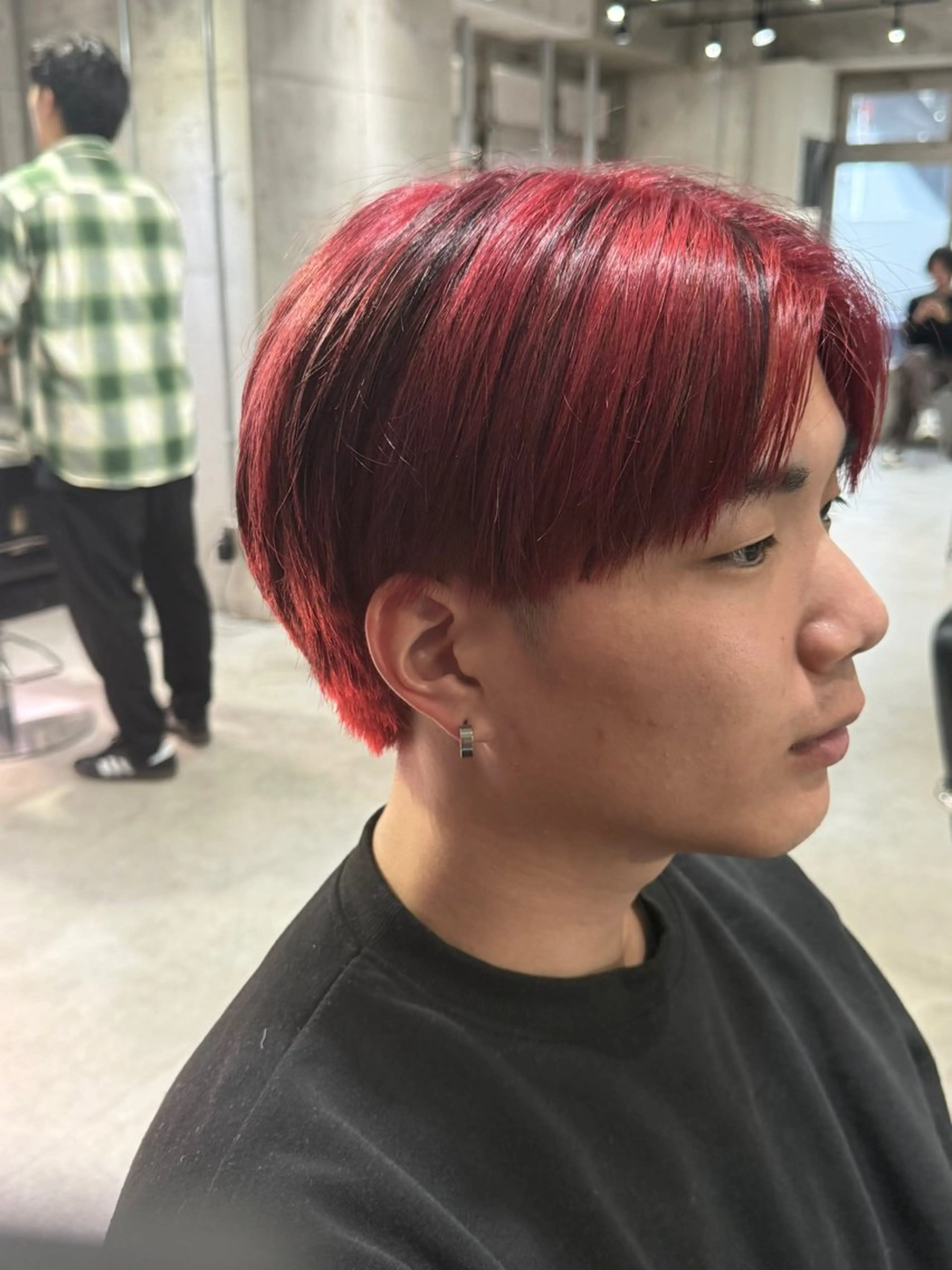メンズ センターパート ダウンパーマ フェードカット フェザーパーマ カルマパーマ カット ヘアカラー MEN’SsalonHYPE所属・メンズカット/布施/ 秋山　涼のヘアスタイル