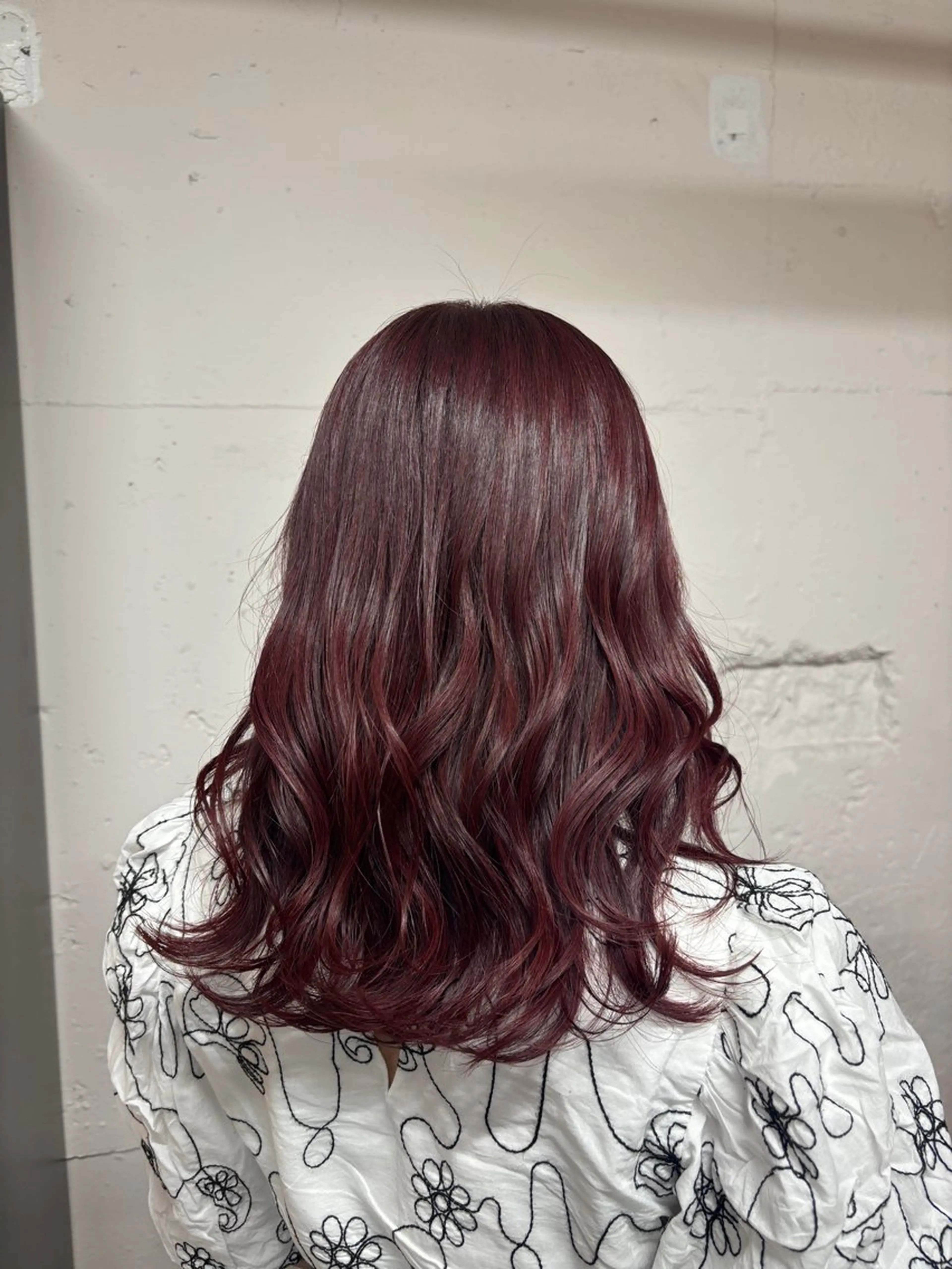 ミディアム カラー 🩵似合わせカット SEIRA🩵のヘアスタイル