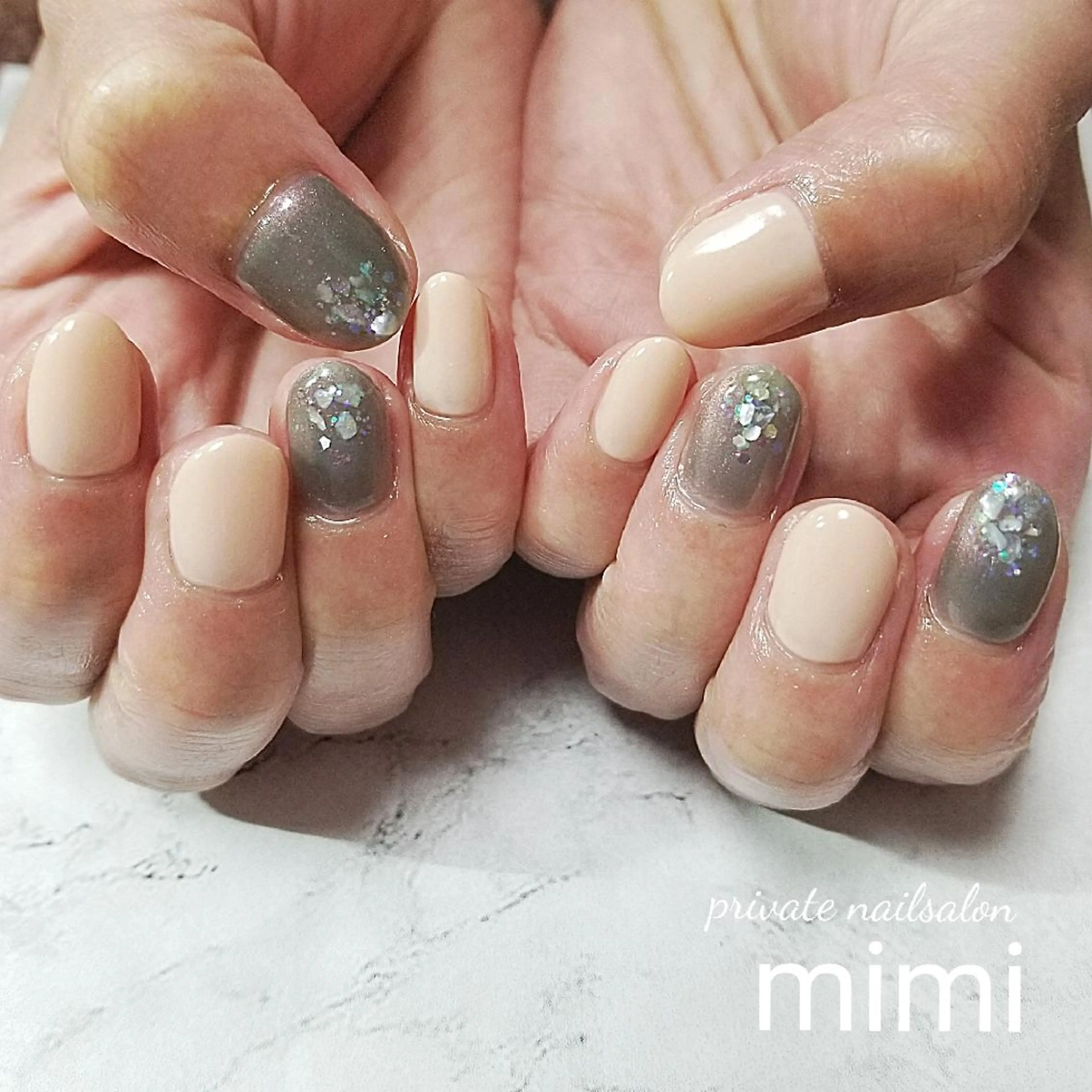 ネイル グリーン キラキラネイル 博多ネイル ｍｉｍｉのネイルデザイン