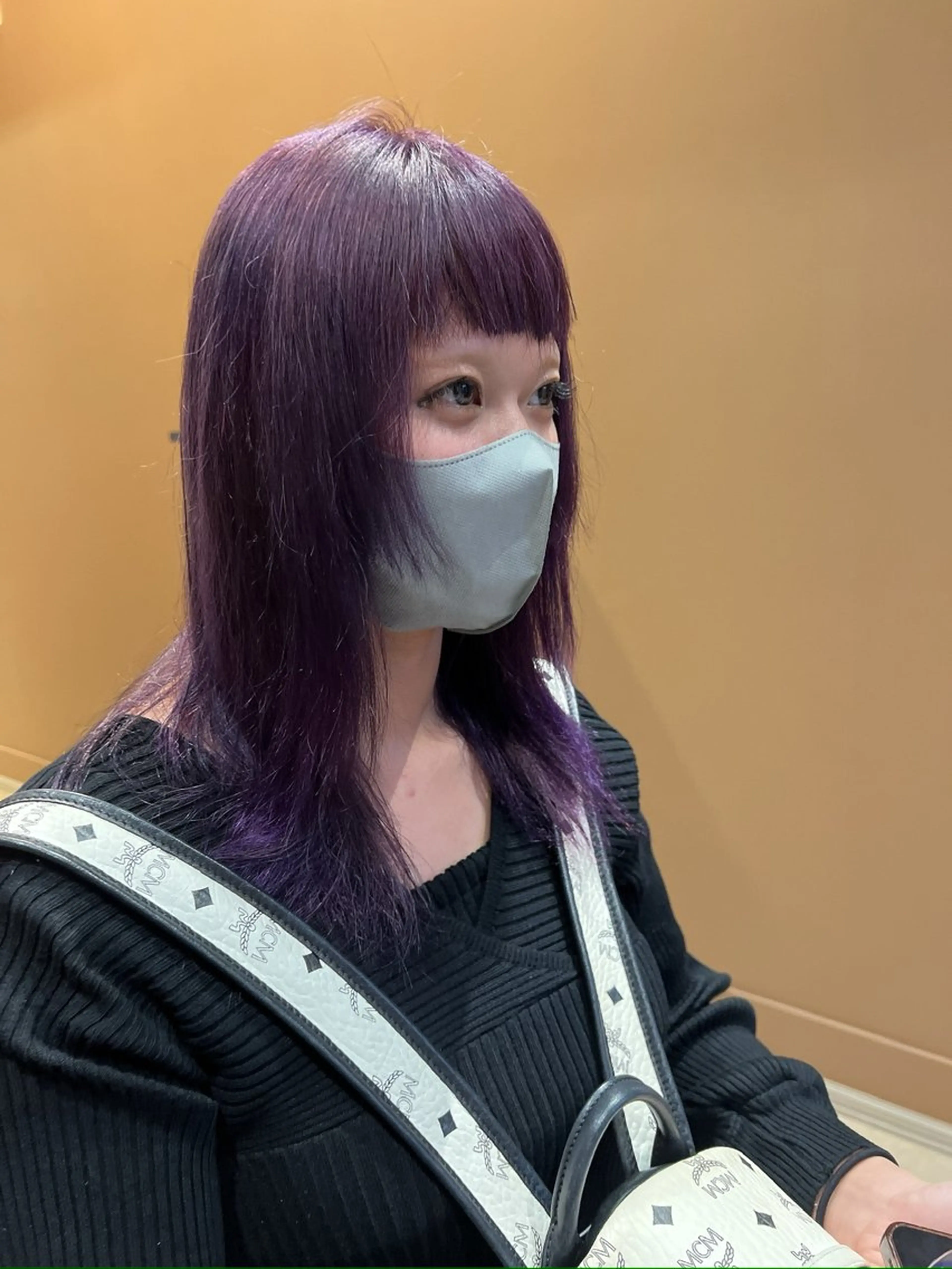 セミロング パープルカラー keita💫暖色系 💫ハイトーン💫のヘアスタイル