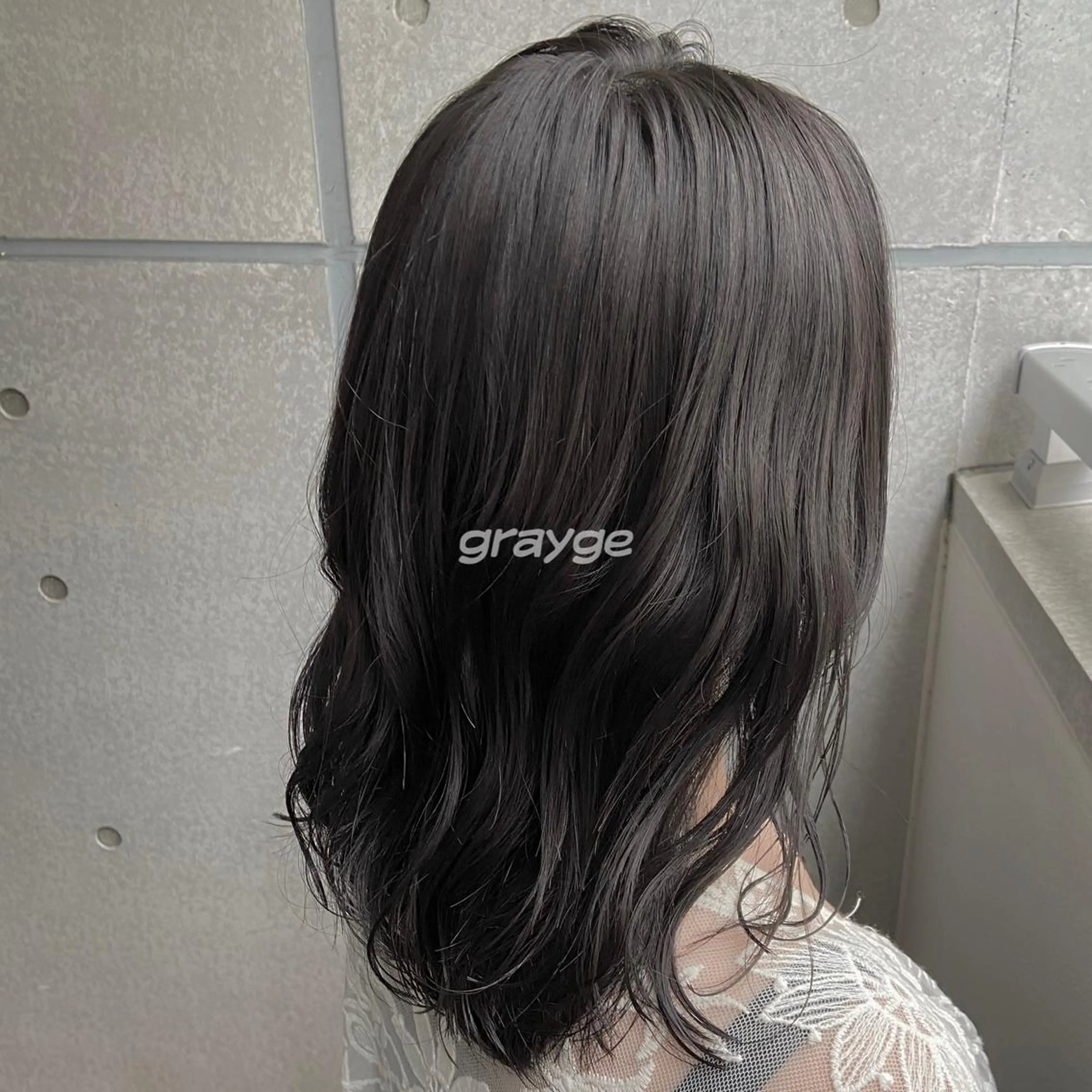 セミロング カラー パーマ ヘアアレンジ メンズ キッズ ネイル マツエク・マツパ 横浜Bob美容師🤎 ERINAのヘアスタイル