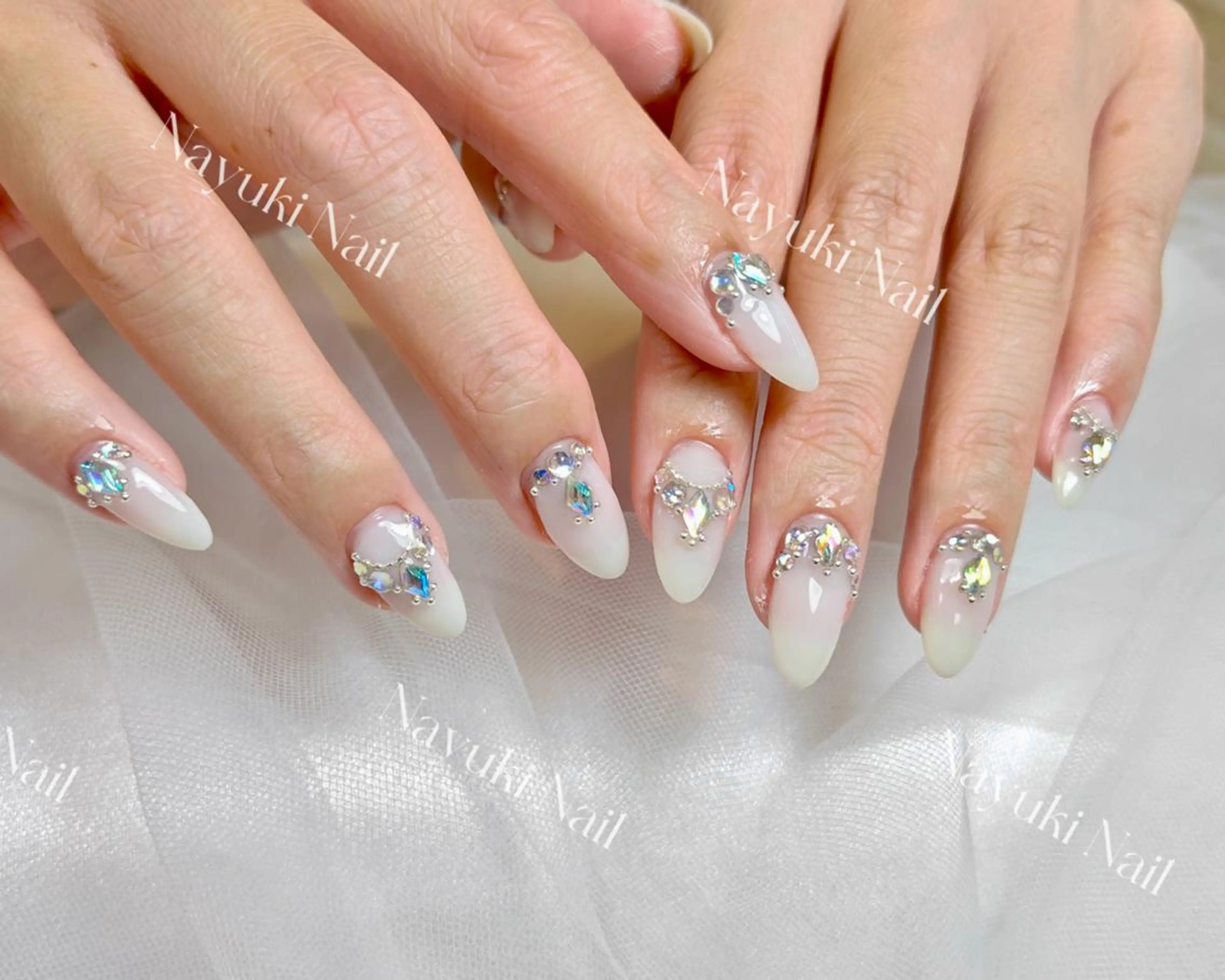 ネイル 🦋 Queenieのネイルデザイン