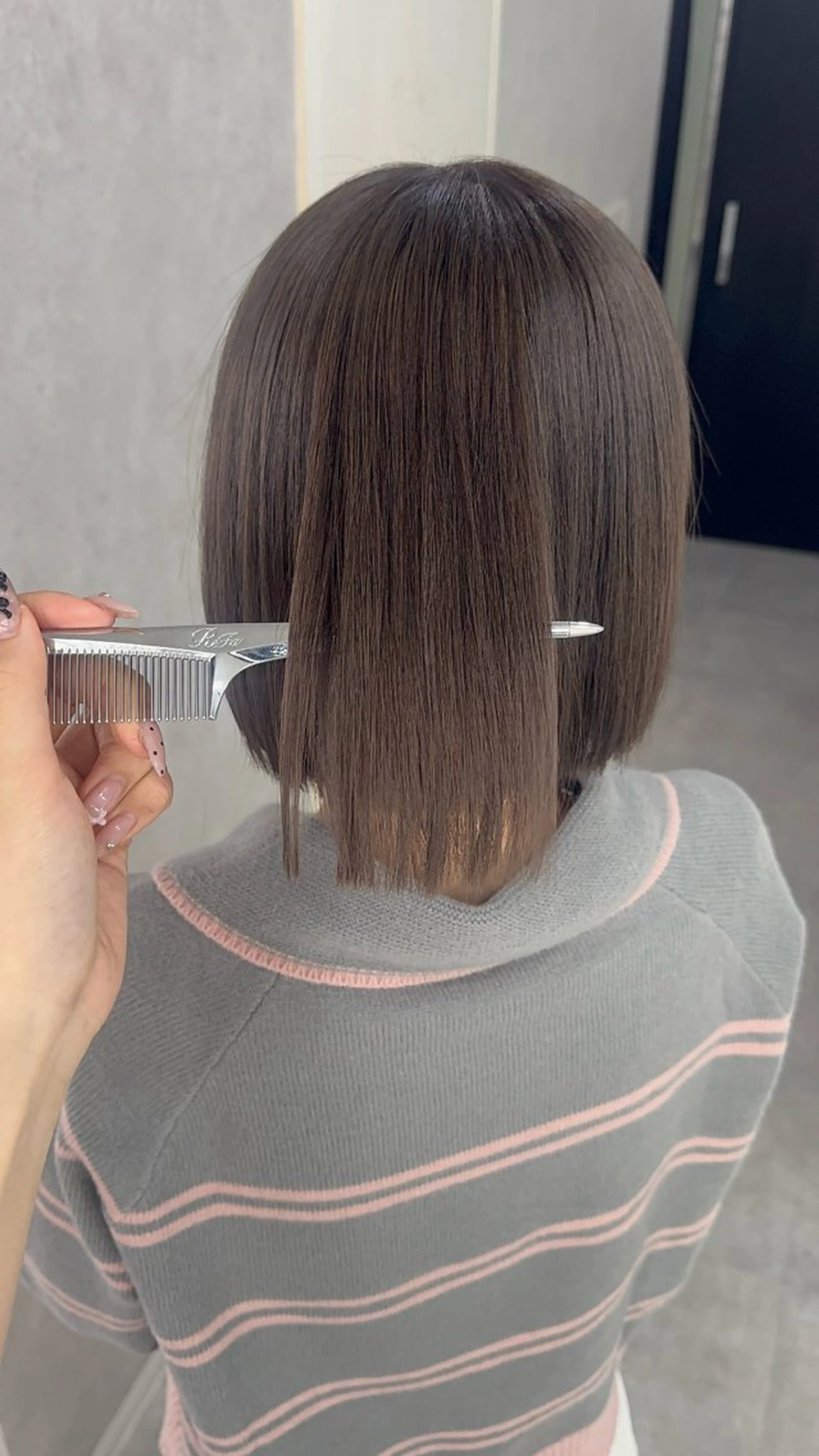 ミディアム カラー アッシュ アッシュブラウン ベージュカラー 黒髪 ブリーチ カット ヘアカラー トリートメント 赤み無し柔らかカラー 【梅田】madokaのヘアスタイル