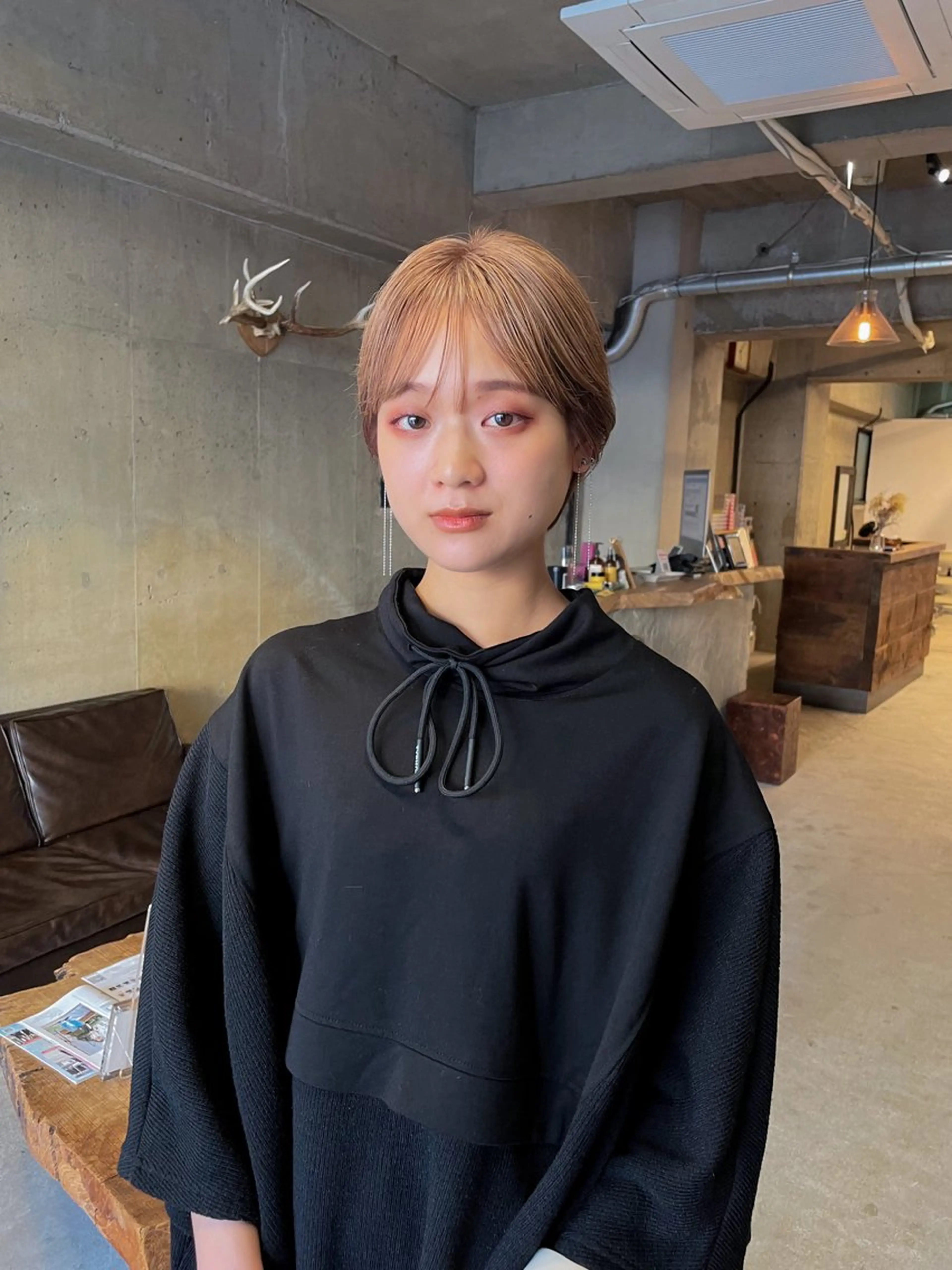 ショート カラー パーマ/レイヤー 岩山丈一郎のヘアスタイル