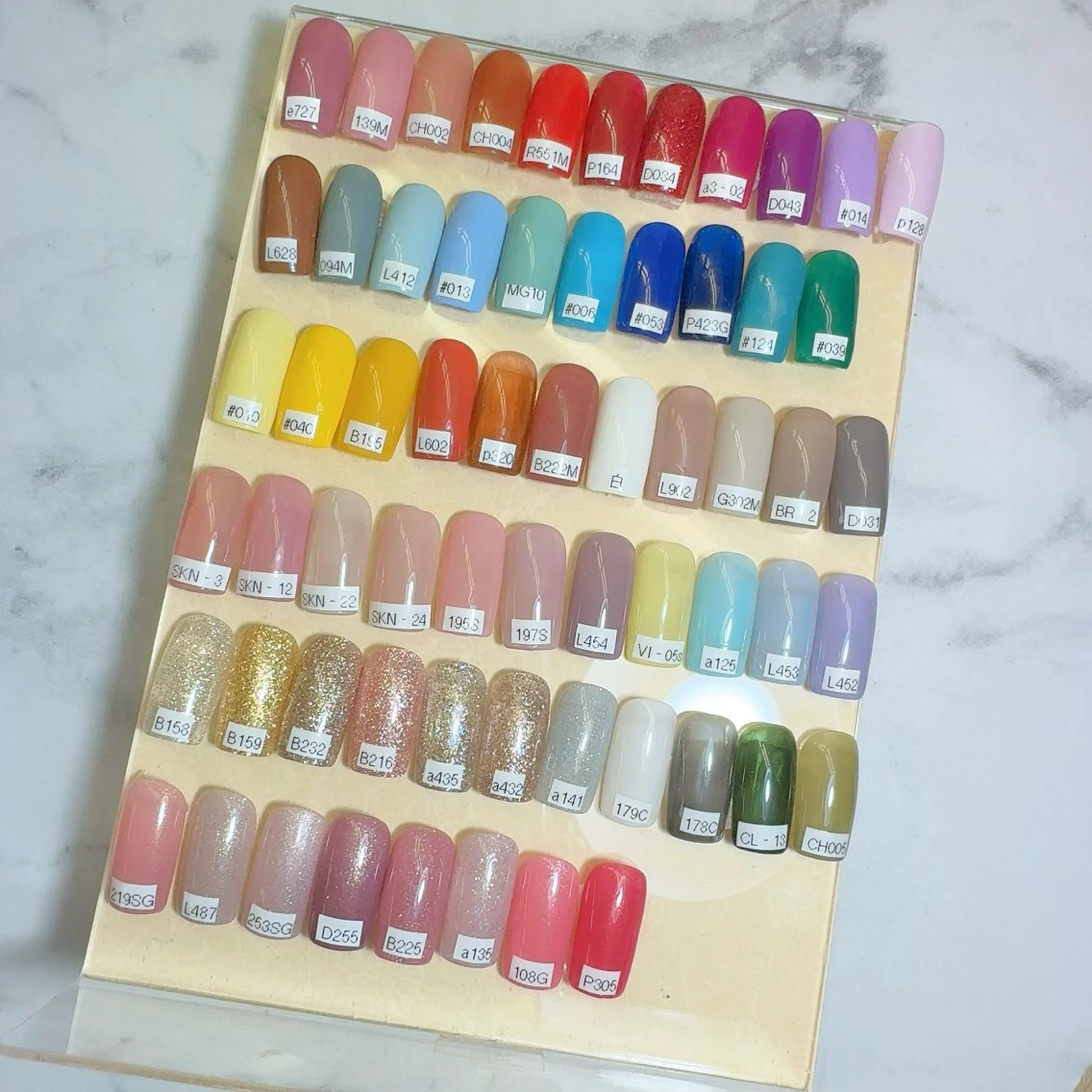 ネイル Nail salon ivory所属・矢場町ネイルサロン アイボリーのネイルデザイン