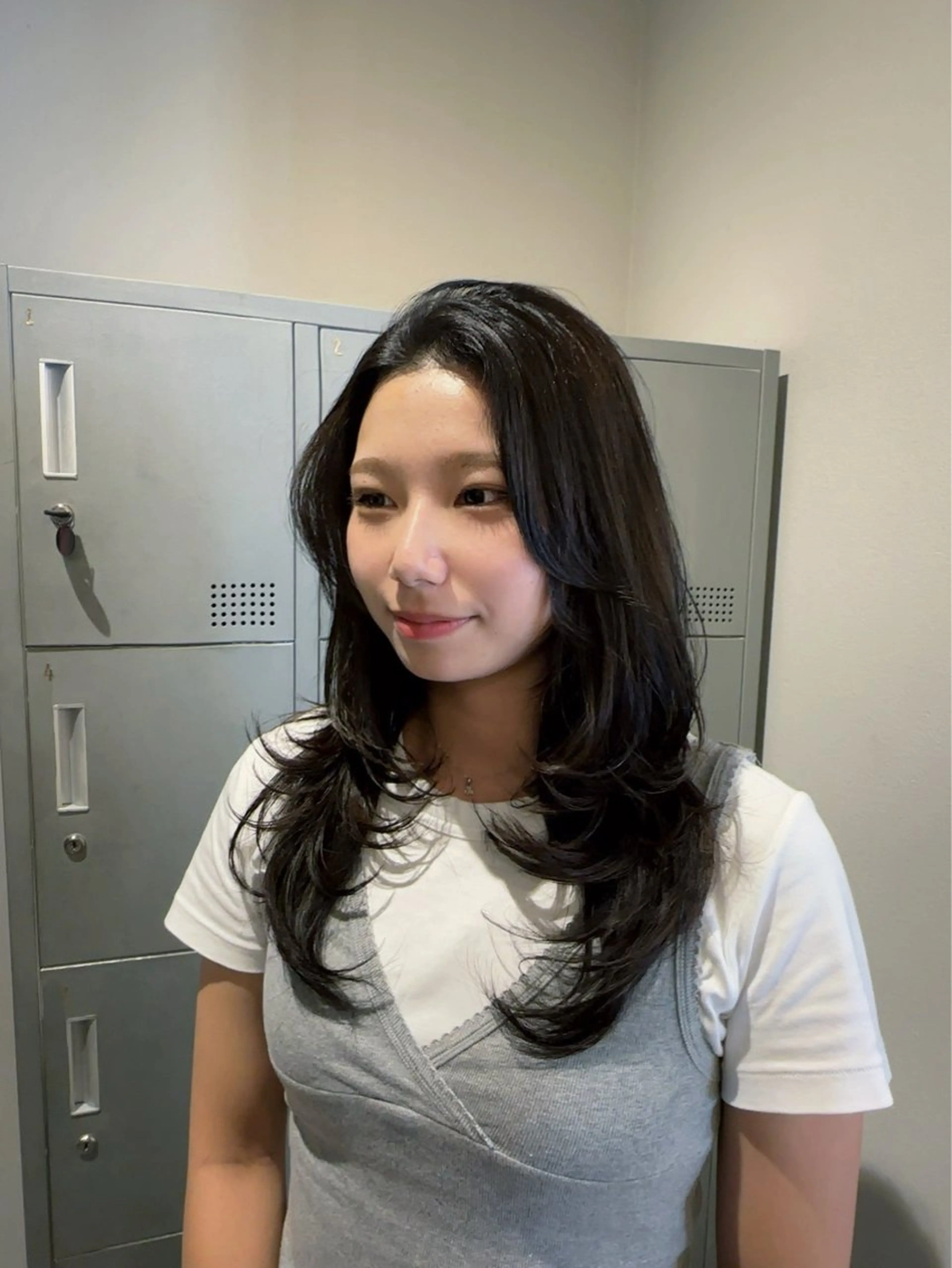 セミロング カット 透明感カラー/レイ ヤーカット/KaHoのヘアスタイル