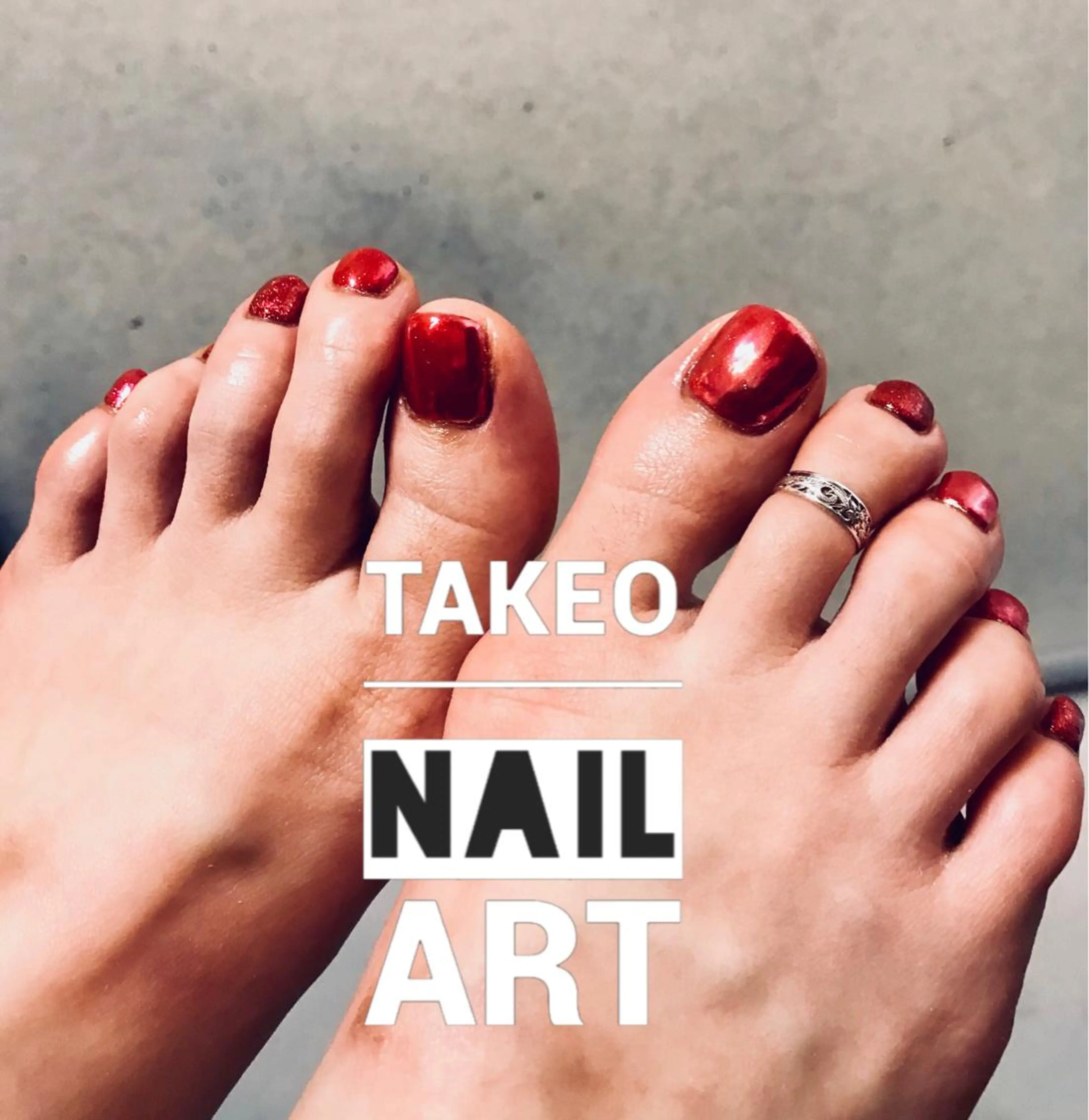 ショート ネイル ラメ(グリッター) ミラーネイル 赤色 nail&eye Aoのマツエク・マツパデザイン