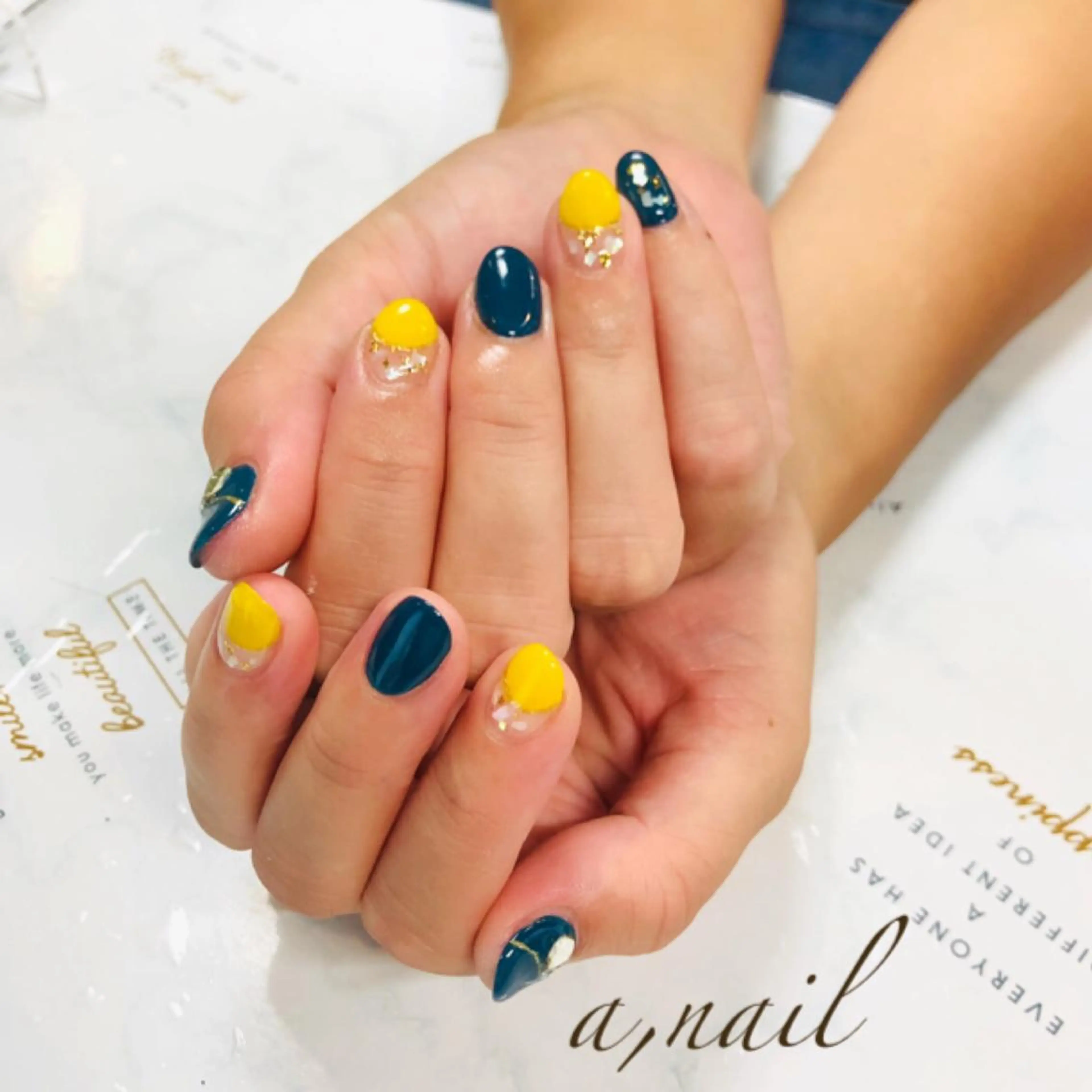 ネイル フットネイル フレンチネイル ジェルネイル グラデーション ラメ(グリッター) ハンドネイル ネイルサロン エーネイルのネイルデザイン