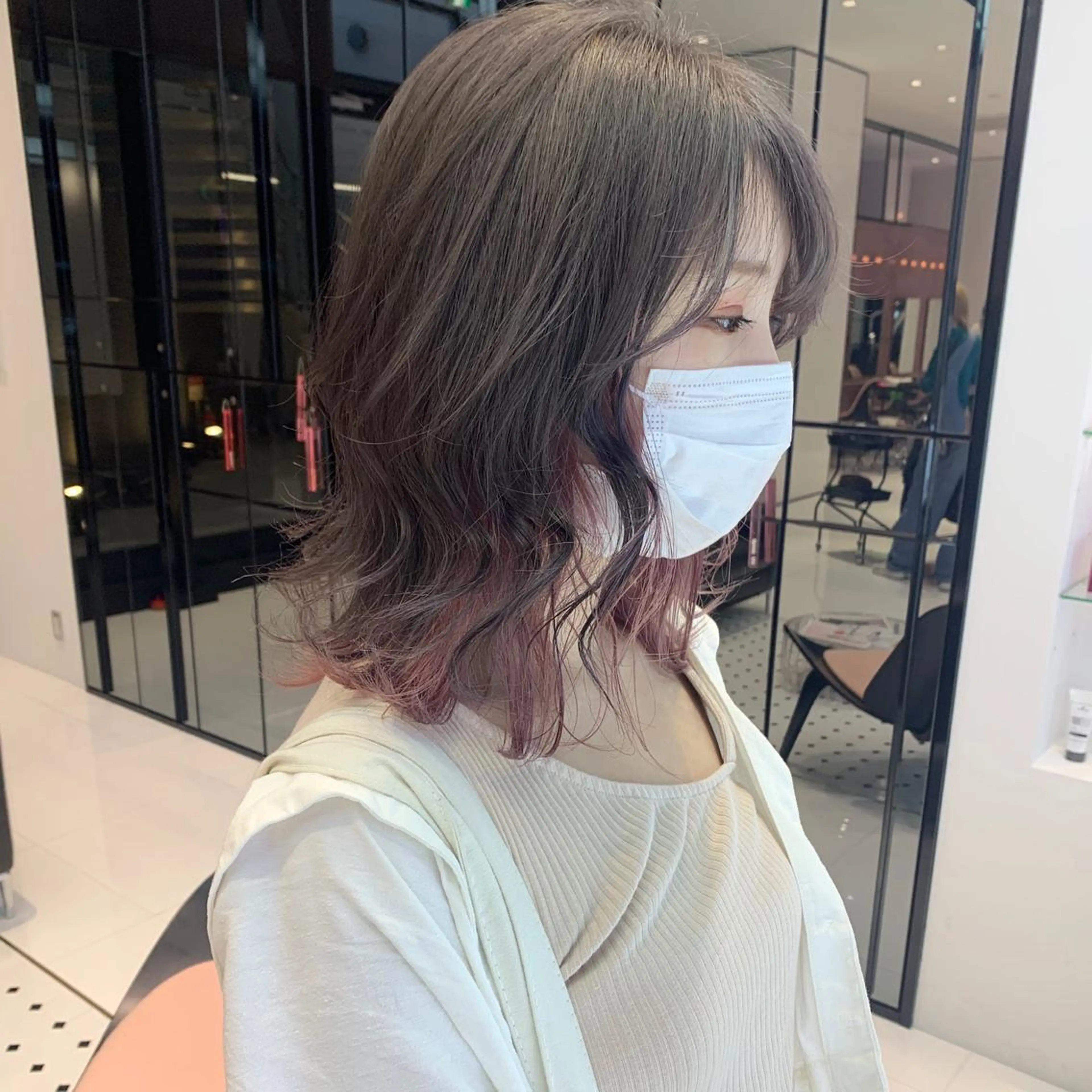 ミディアム カラー インナーカラー ピンクカラー ハッシュカット/ハイ トーン/MANAMIのヘアスタイル