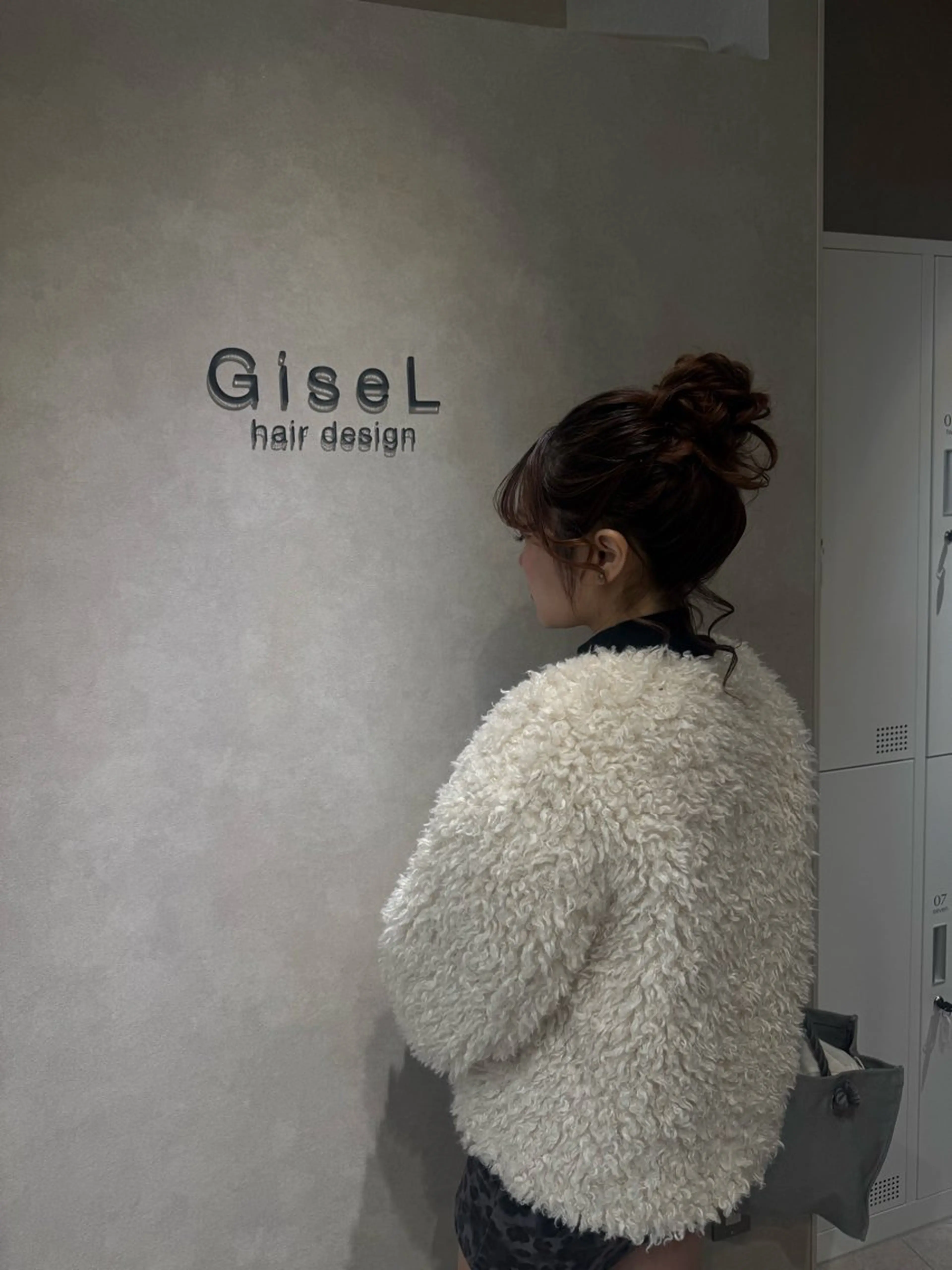 ヘアアレンジ お団子ヘア Gisel/ ainaのヘアスタイル