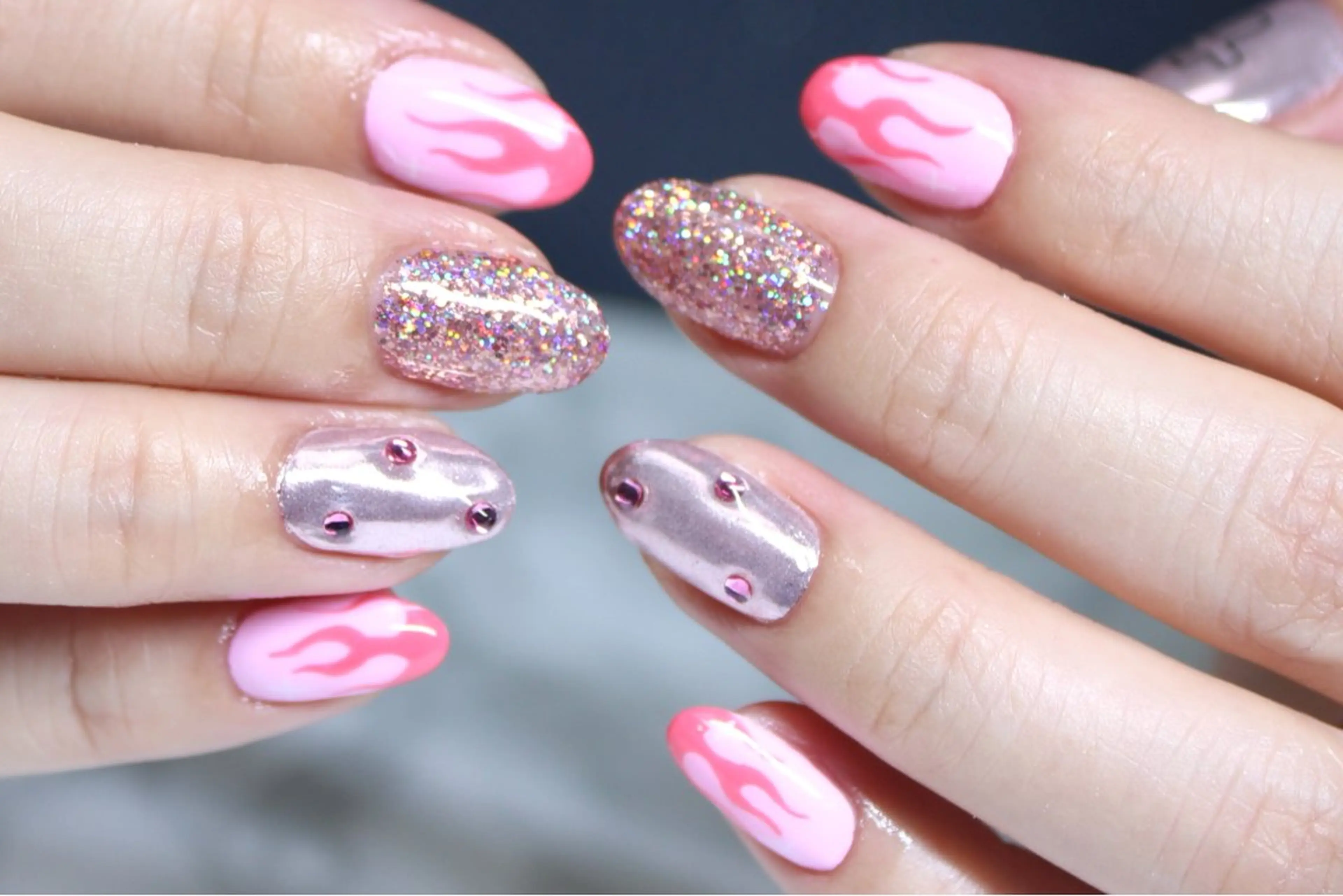 ネイル アートネイル レイジー スワンのネイルデザイン