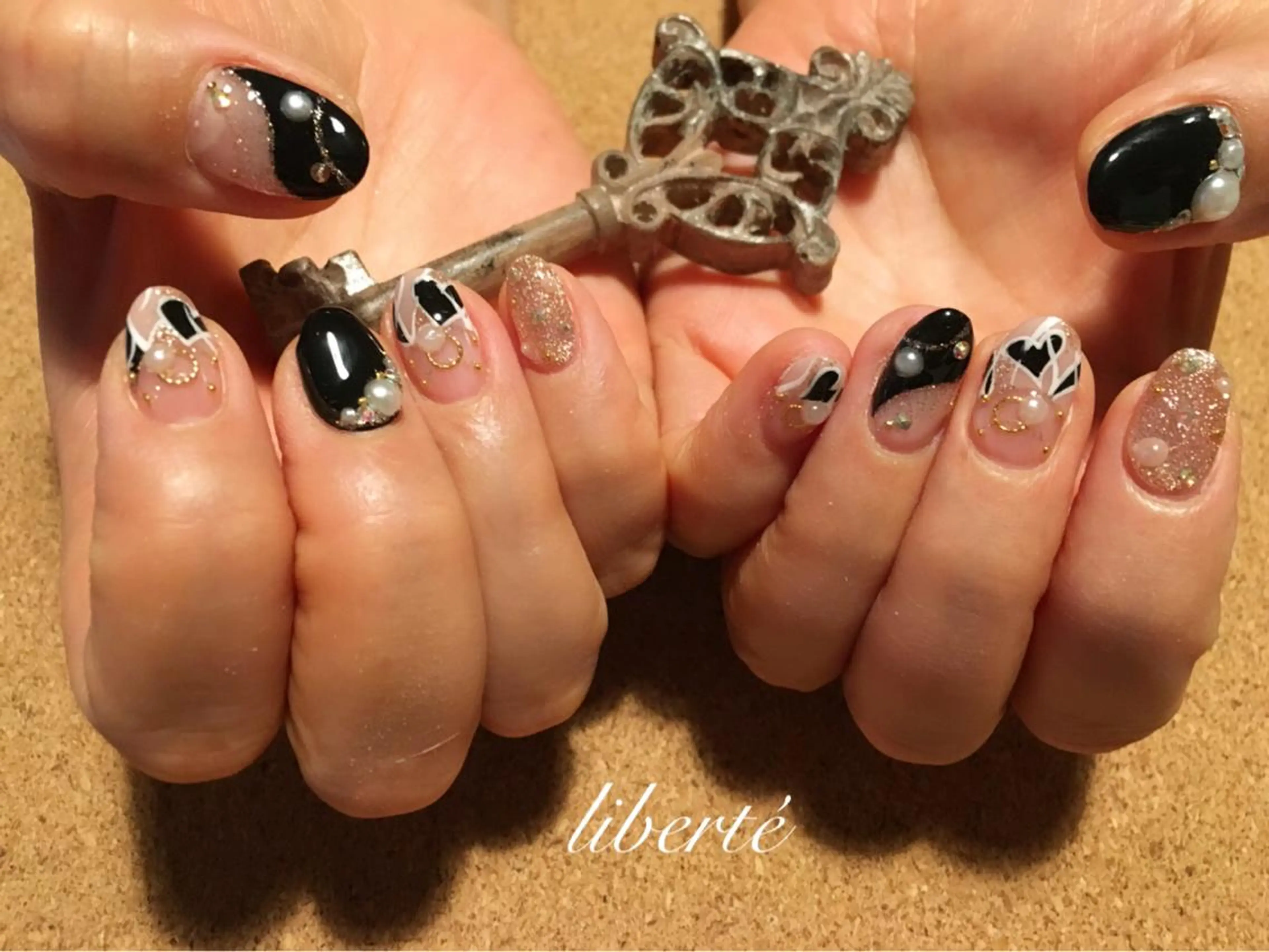 ネイル liberté (リベルテ)のネイルデザイン