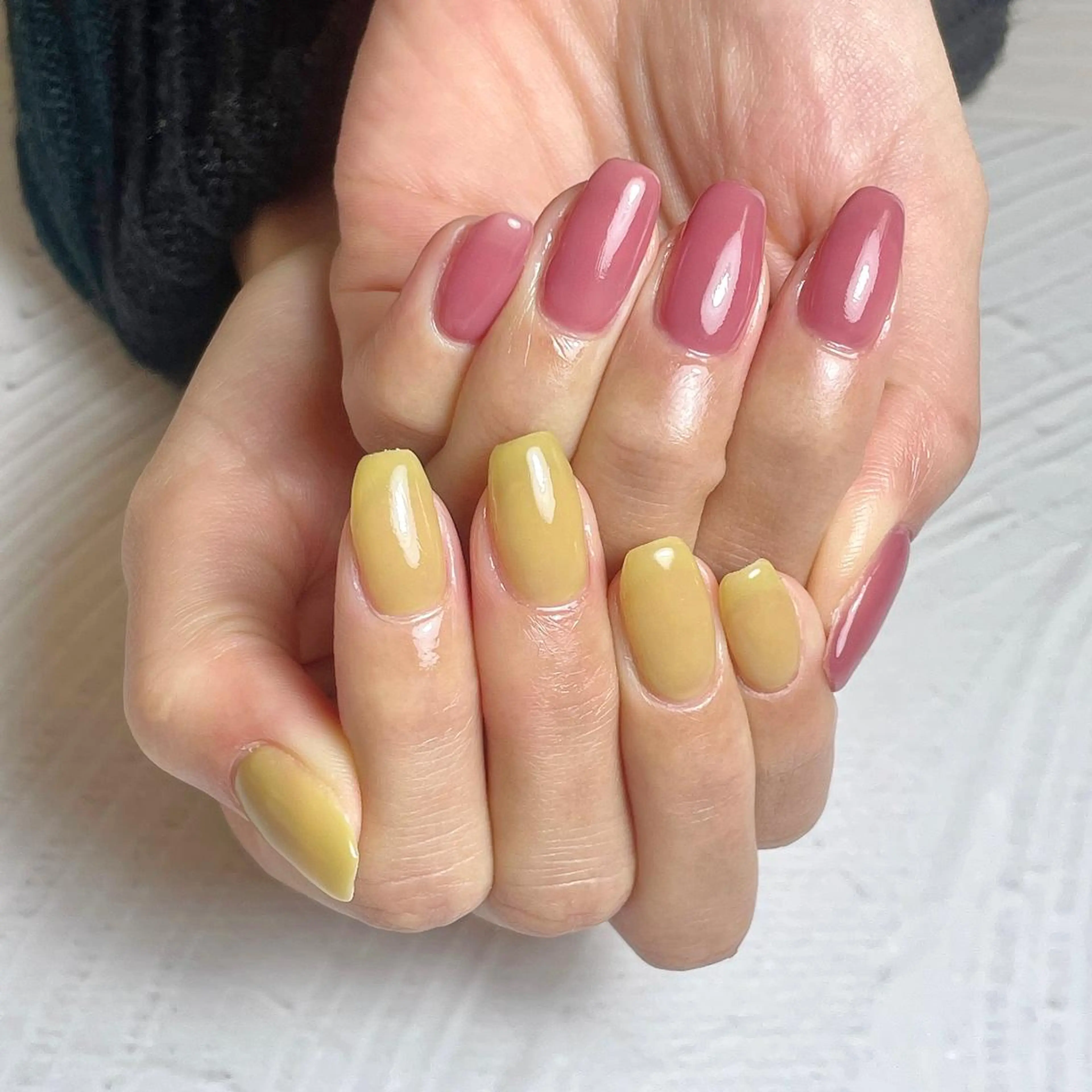 ネイル ジェルネイル 氷ネイル・うるうるネイル ワンカラーネイル amulet TOMOMIのネイルデザイン