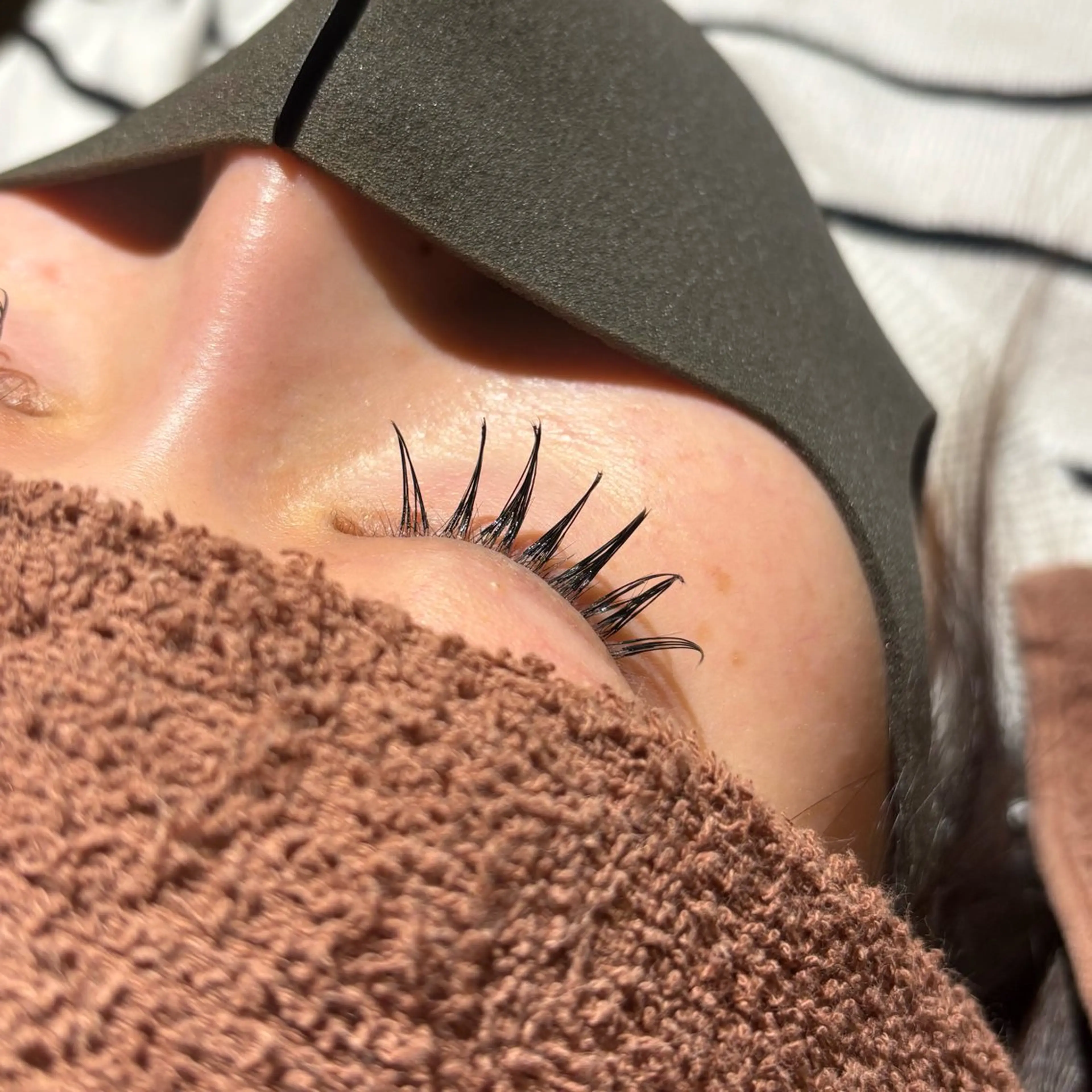 マツエク・マツパ 束感まつ毛 マツエク MODEK's阿倍野 SANAのマツエク・マツパデザイン