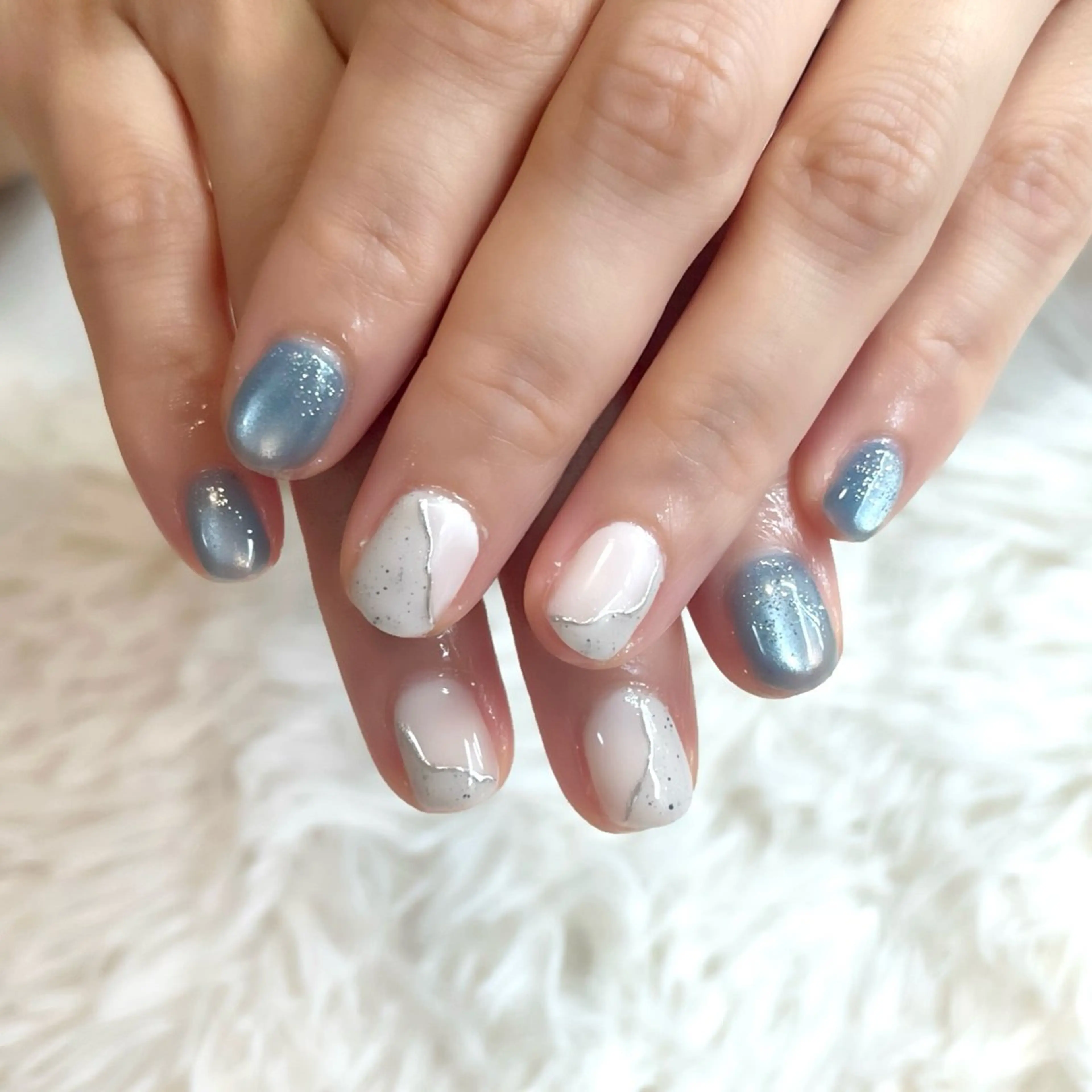 ネイル ブルー マグネットネイル オフィスネイル ショートネイル 夏ネイル ハンドネイル 島田 亜紀のネイルデザイン