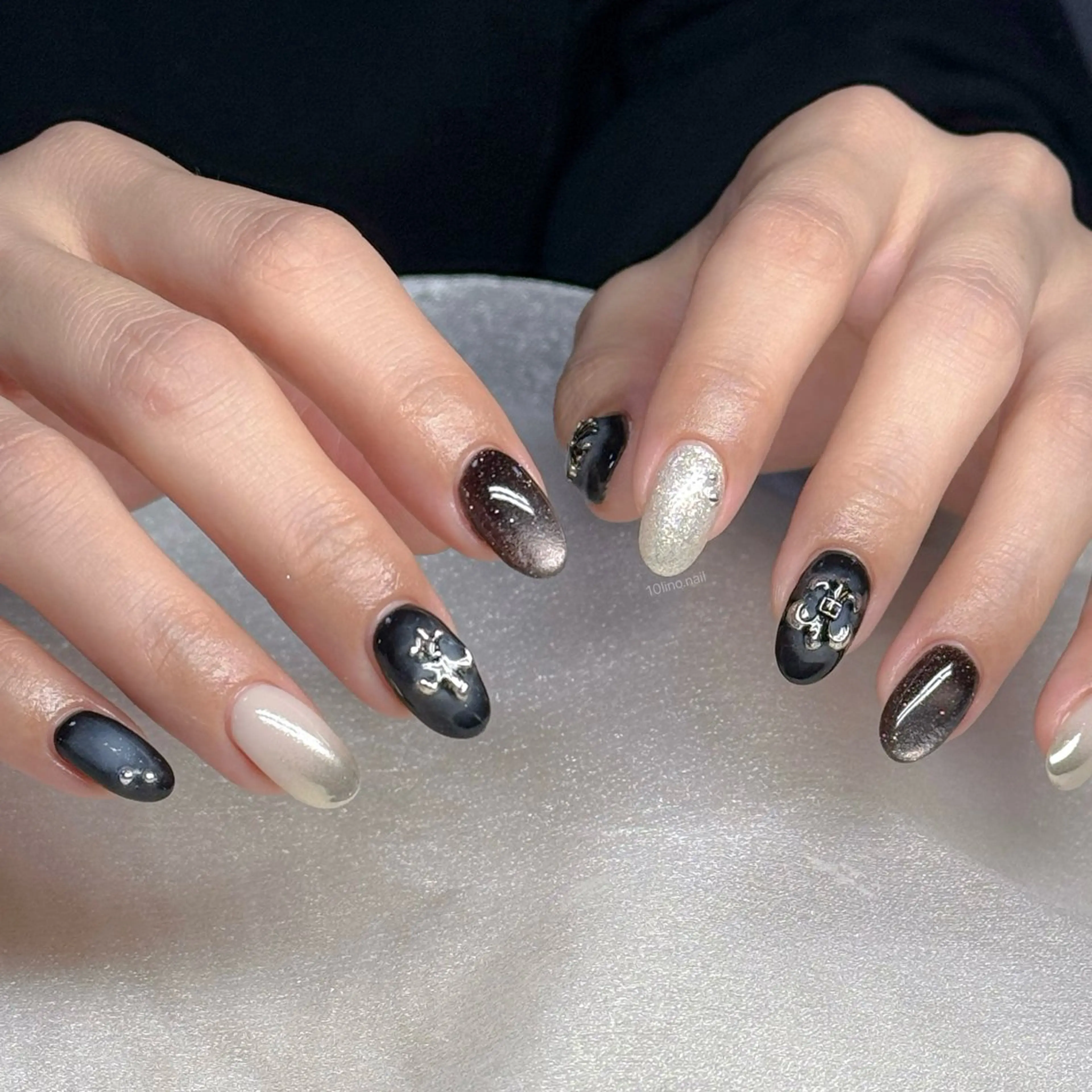 ネイル キラキラネイル 韓国ネイル Mネイルbranch所属・Mネイル伏見 【TORINO】のネイルデザイン