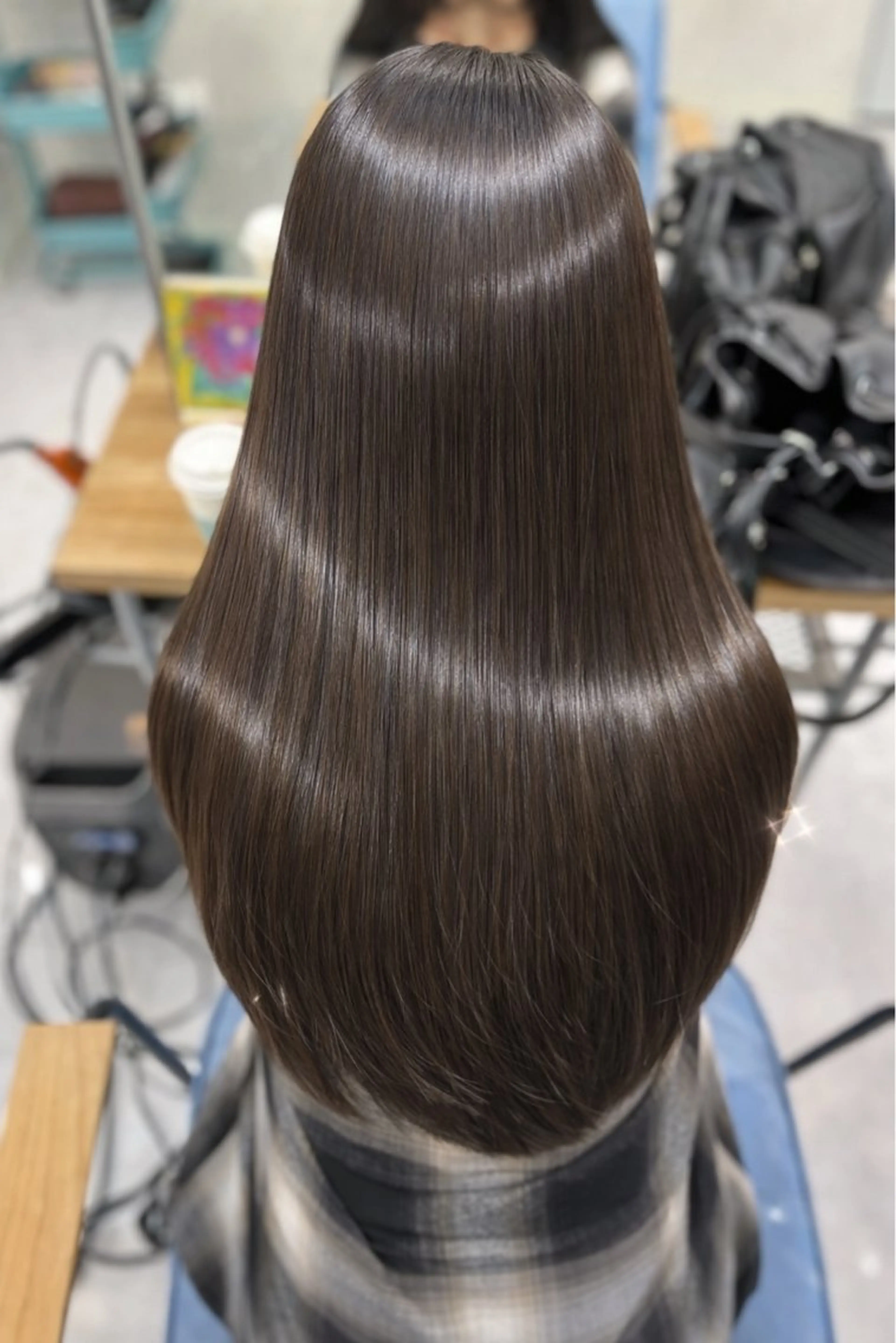 ロング カラー ベージュカラー ブラウンカラー 透明感カラー ヘアカラー トリートメント 有田 仁志のヘアスタイル