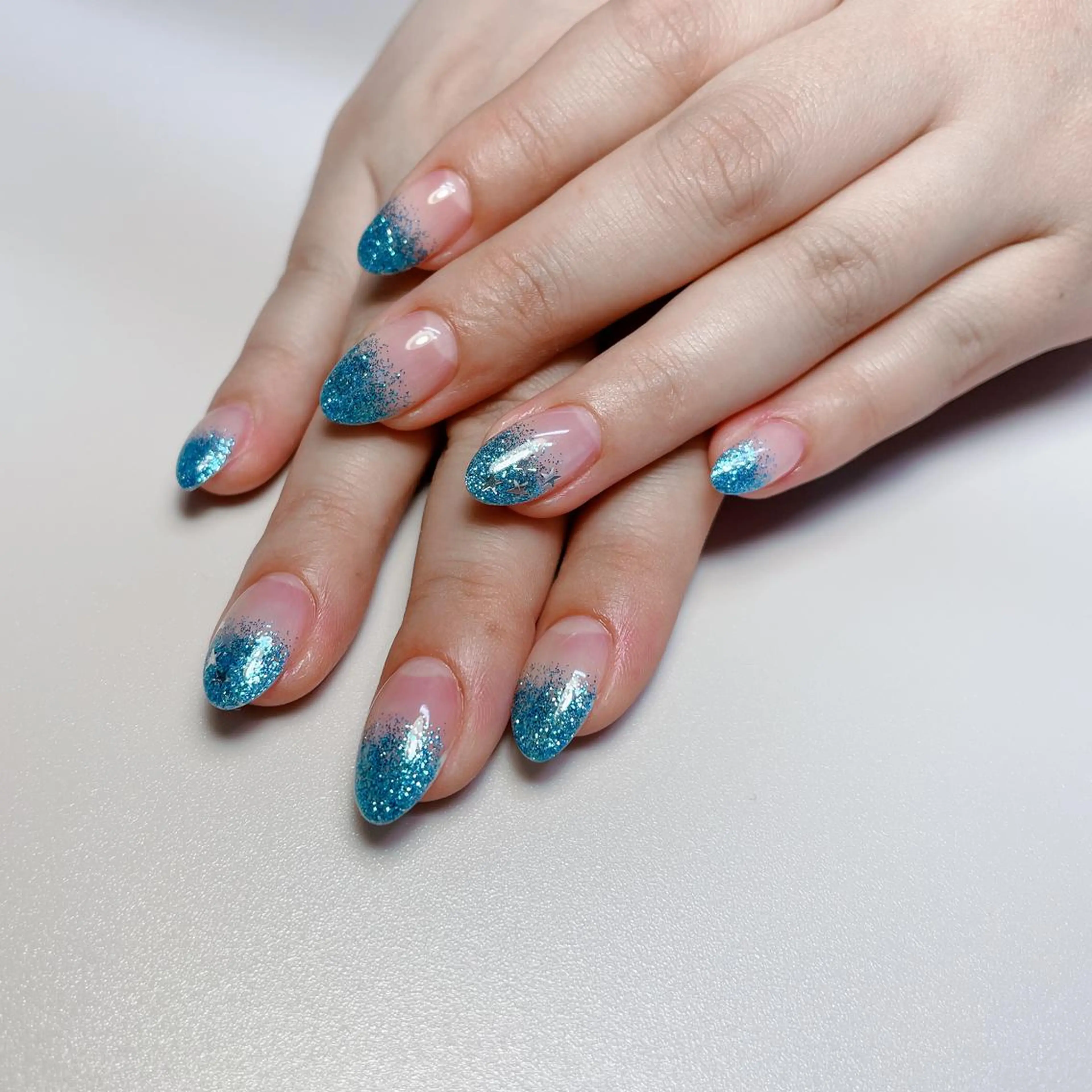 ネイル ホログラムネイル ハンドネイル kipinail 川﨑えりかのネイルデザイン